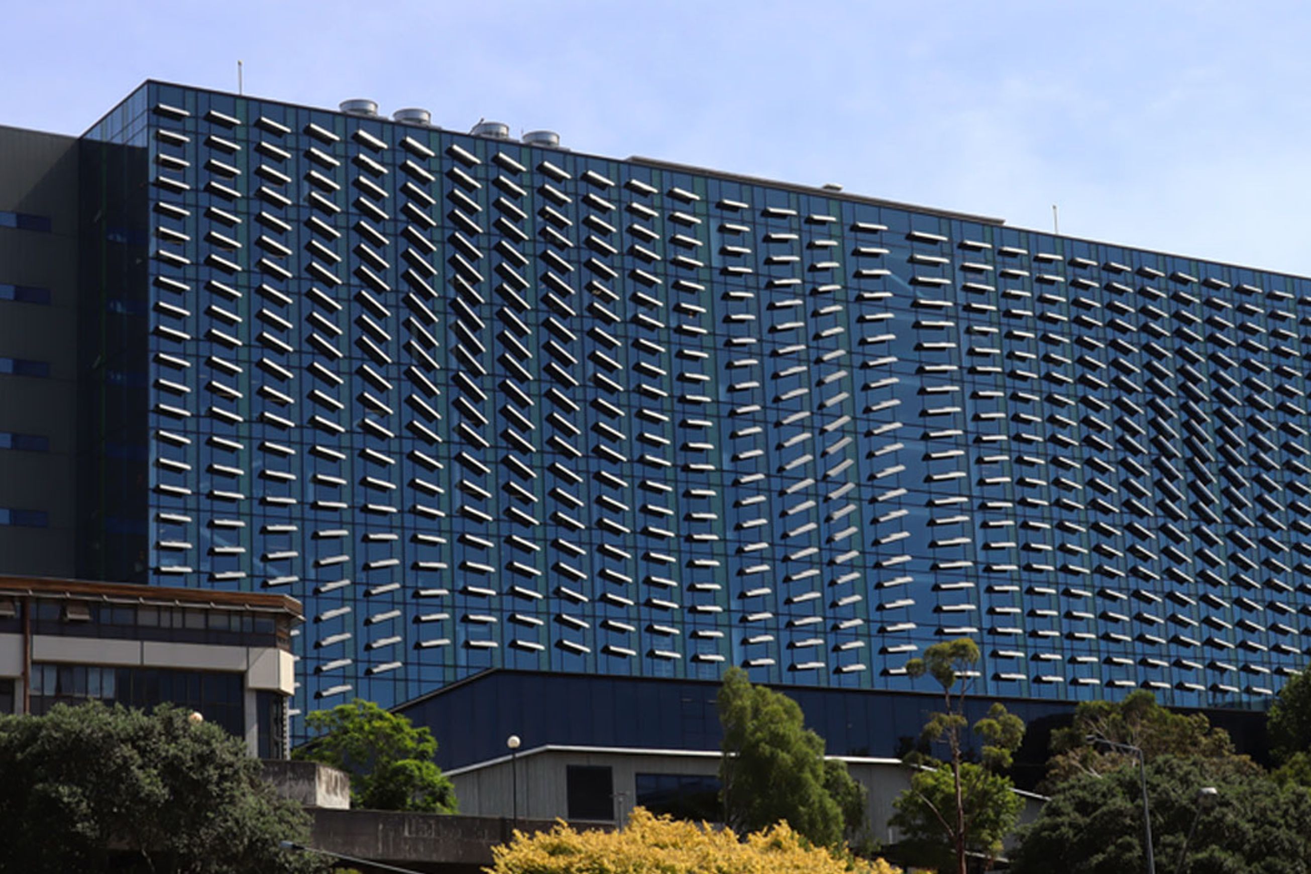 Extruded and Composite Fins & Louvres