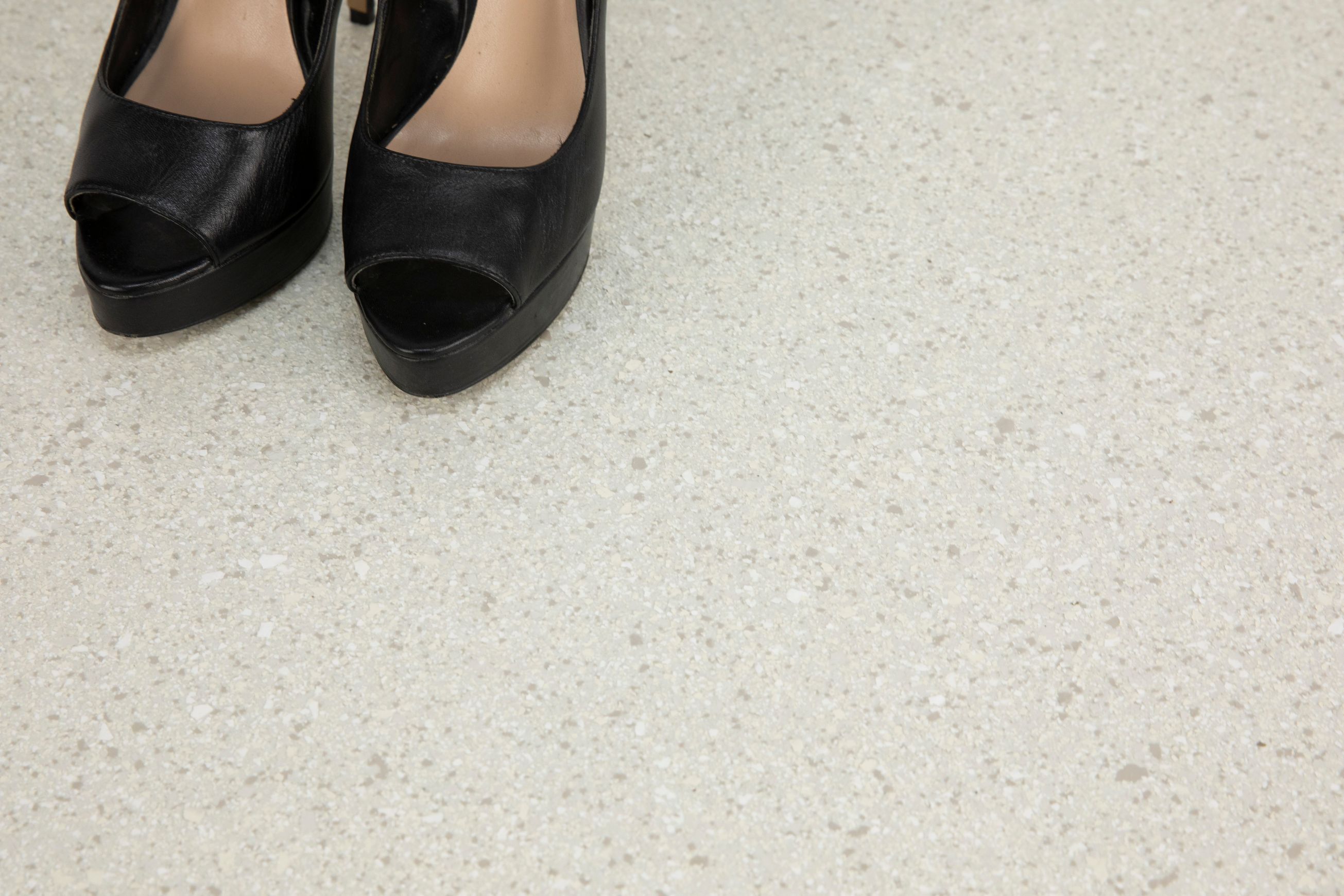 Dulux Avista Natural Stone Look Flakes
