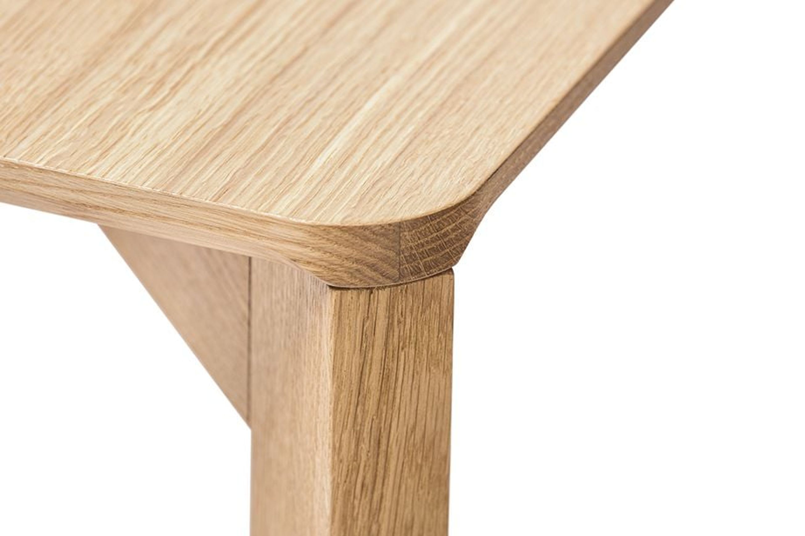 Lasu Dining Table - Natural Oak - by TON