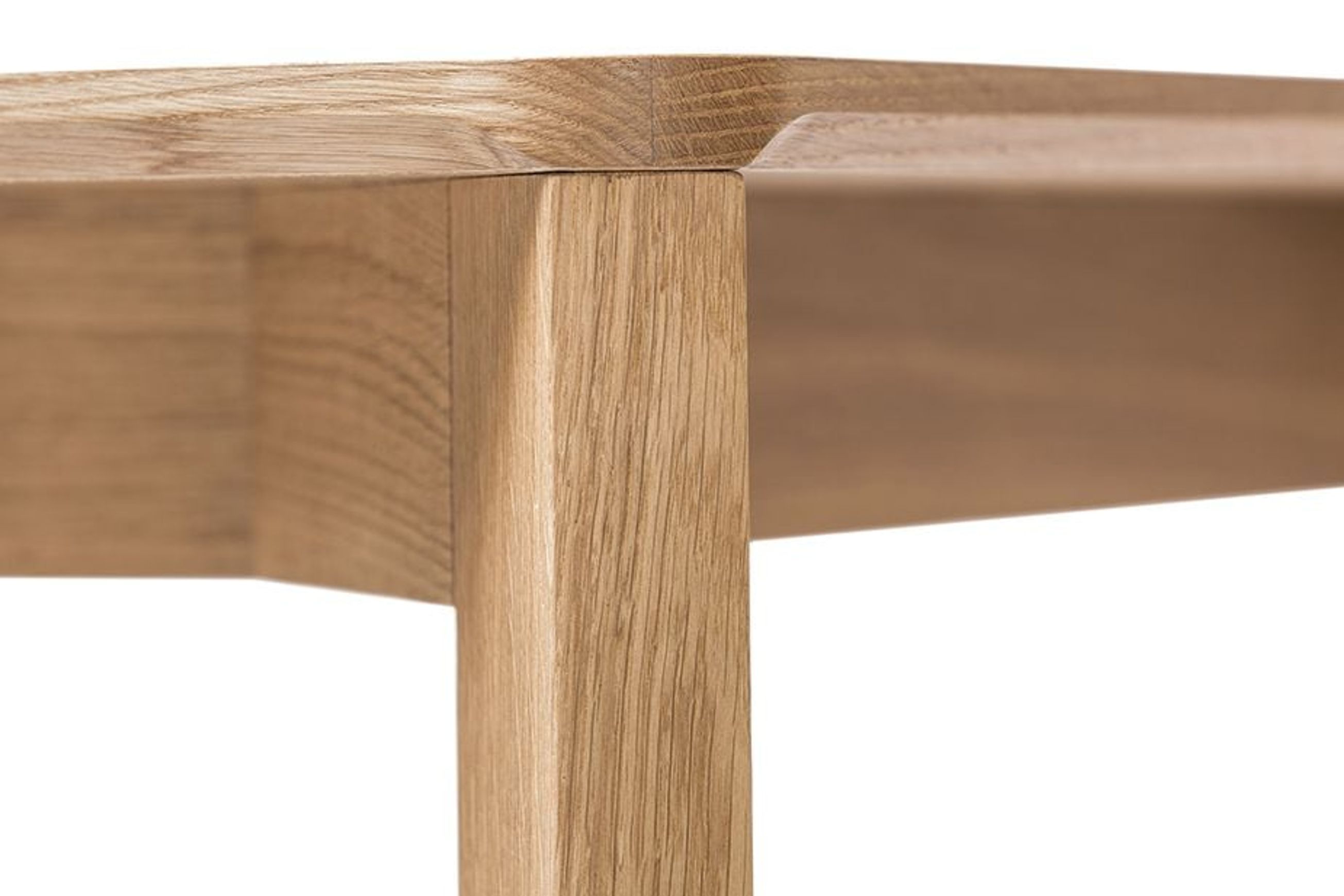 Lasu Dining Table - Natural Oak - by TON