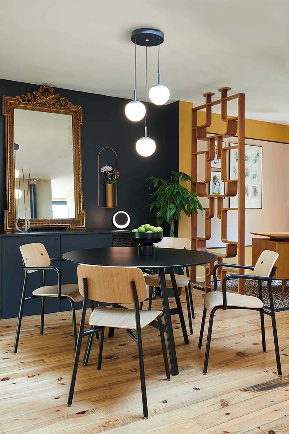 Studie Oak Armchair