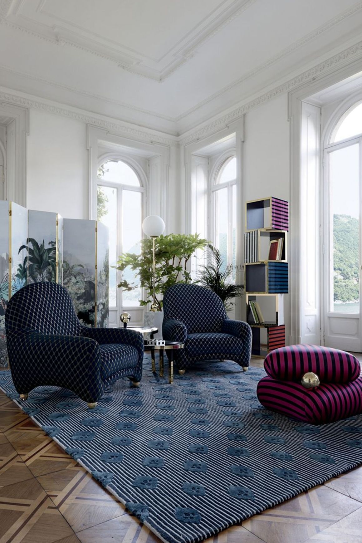 Maison Lacroix Large Screen