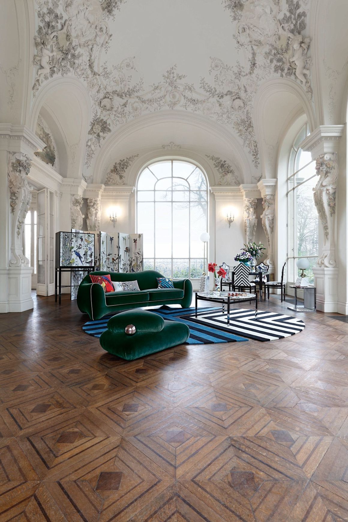 Maison Lacroix Large Screen