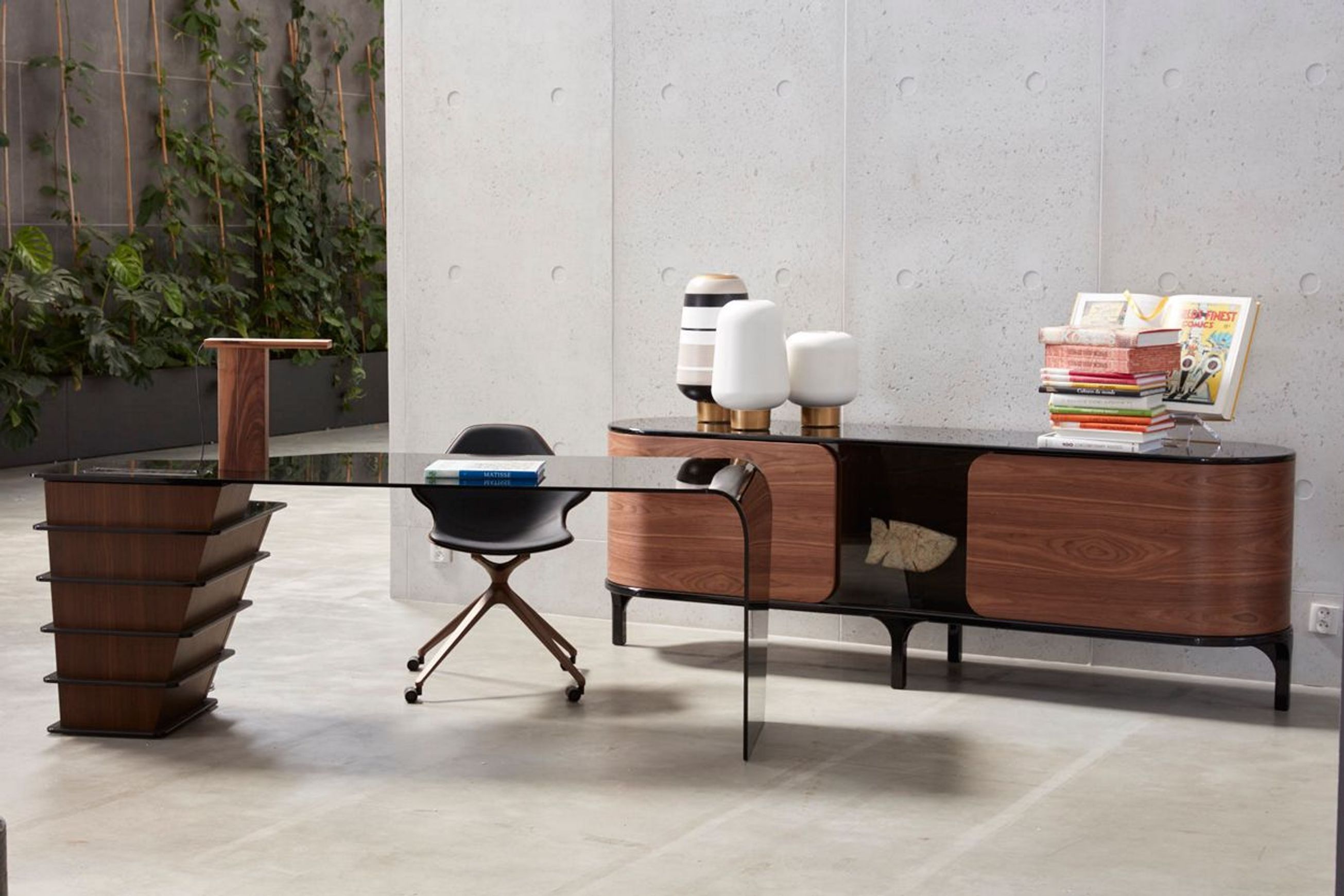 Stratos Desk