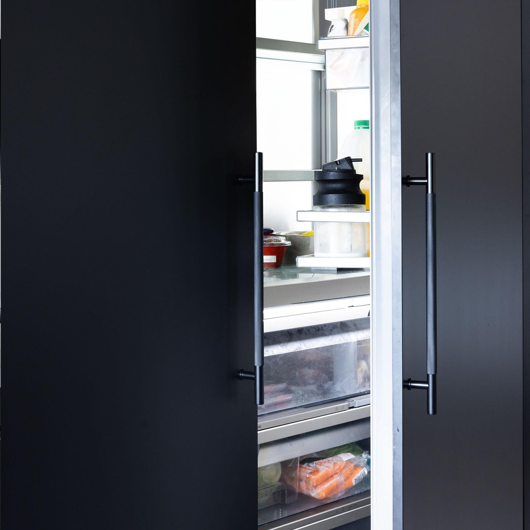 Grove Door Pull