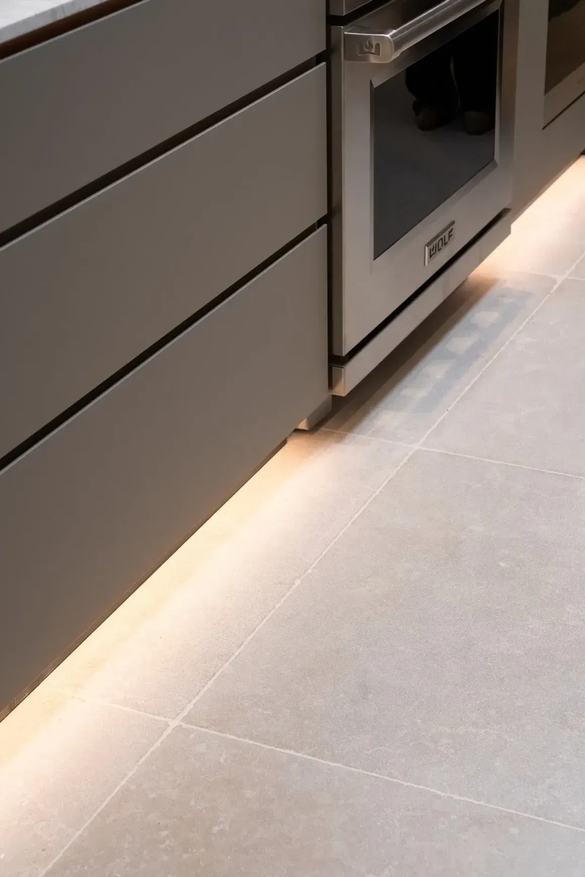 Sinai Pearl Sandblasted Limestone Tiles