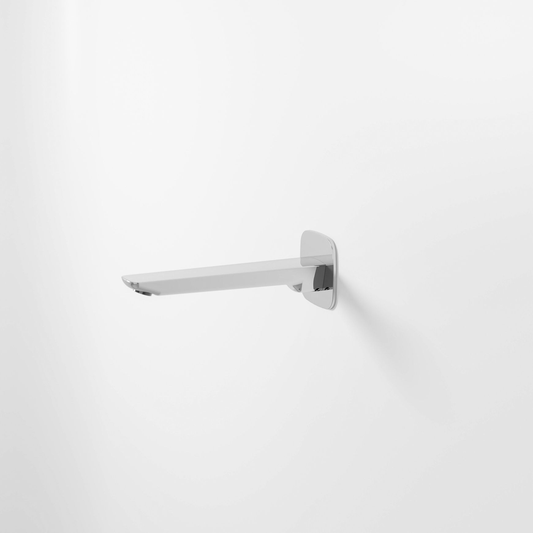 Lineare Bath Spout