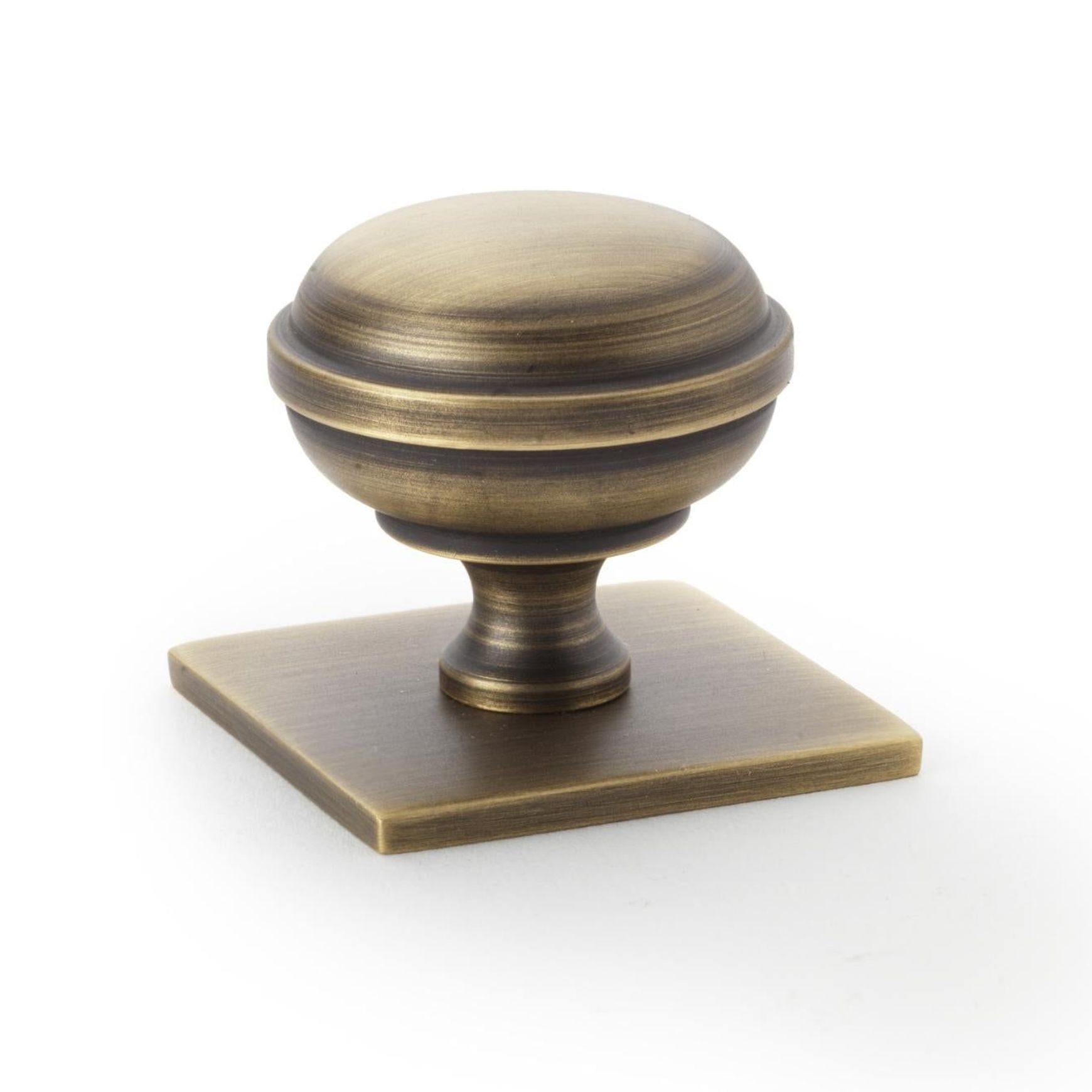 Hastings 34mm Knob on Backplate
