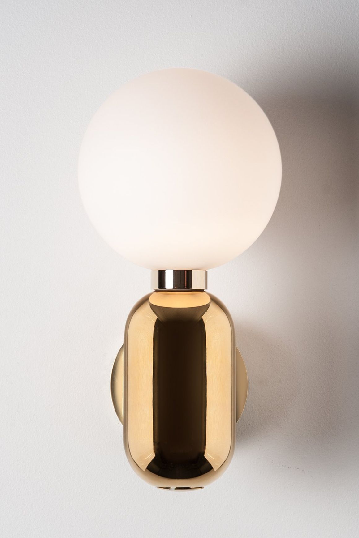 Aballs Wall Light
