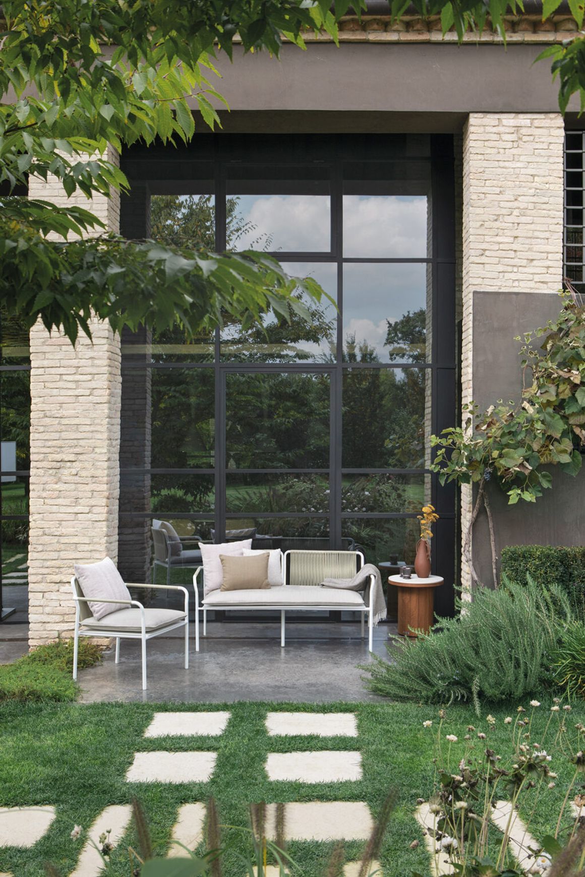 Air Outdoor Armchair by Atmosphera