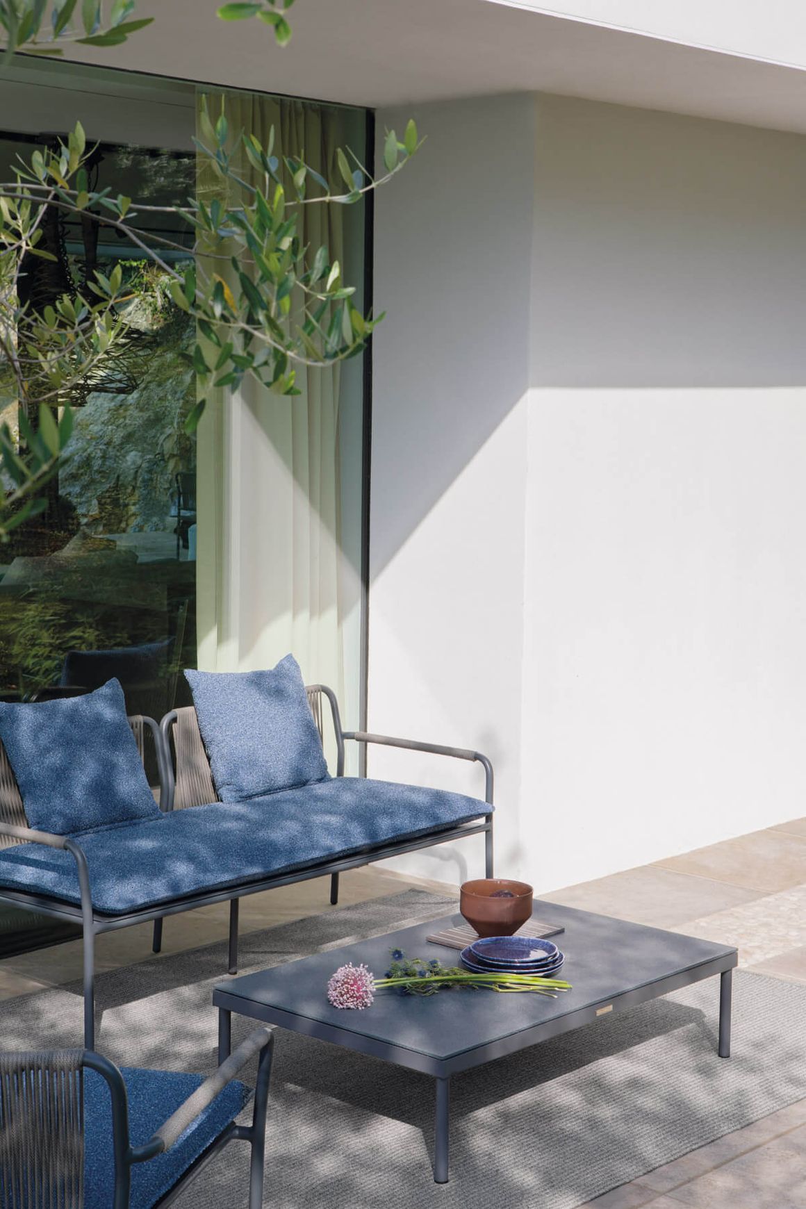 Air Outdoor Sofa by Atmosphera