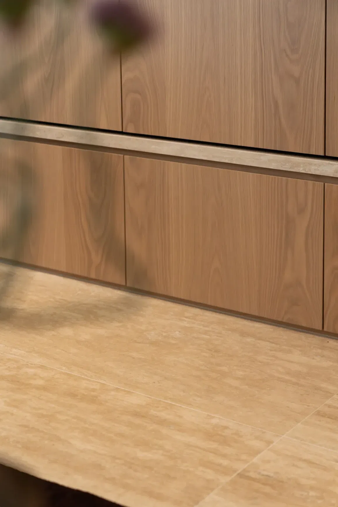 Tuscan Vein Cut Filled & Honed Travertine Tiles