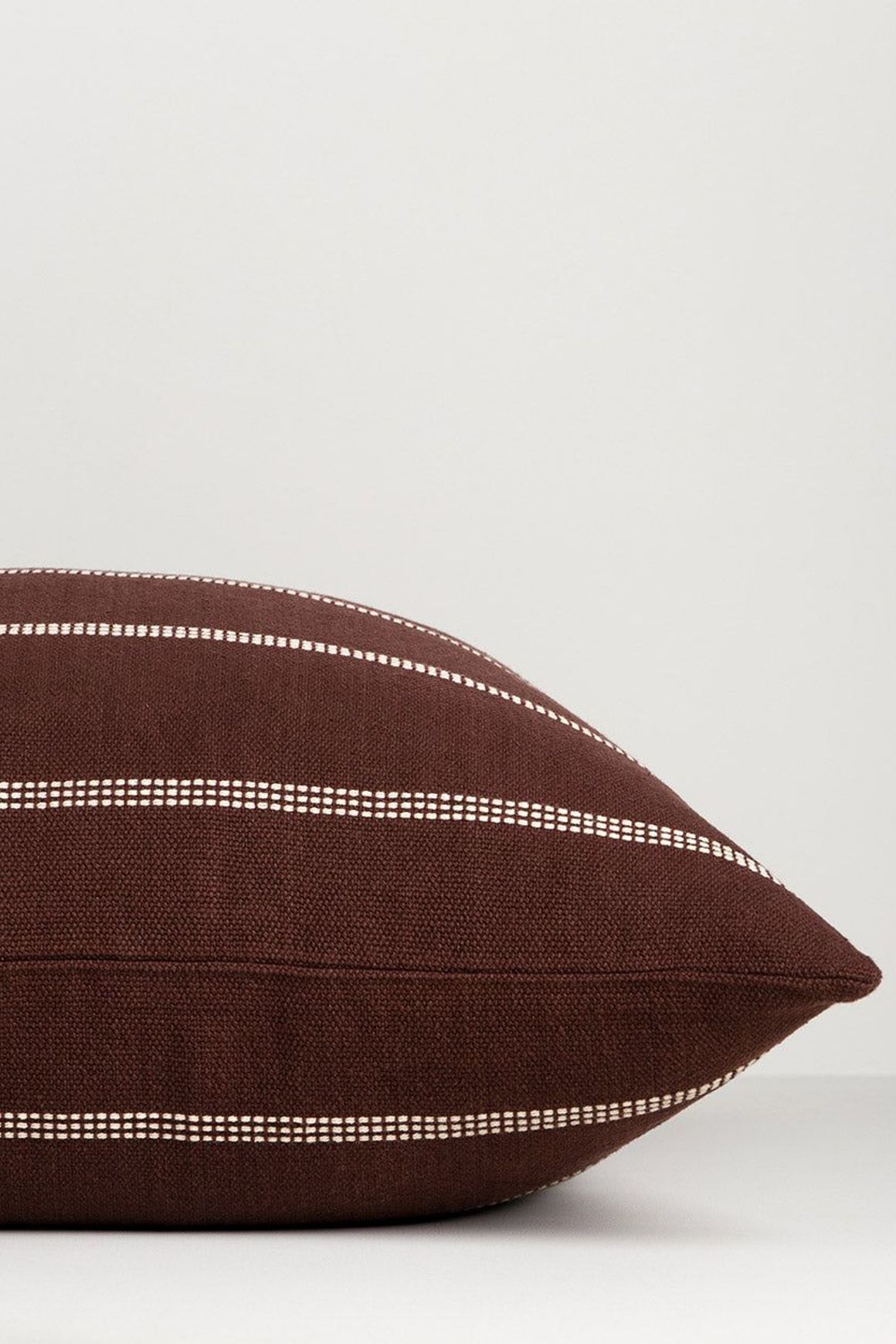 Baya Juno Cushion - Mulberry