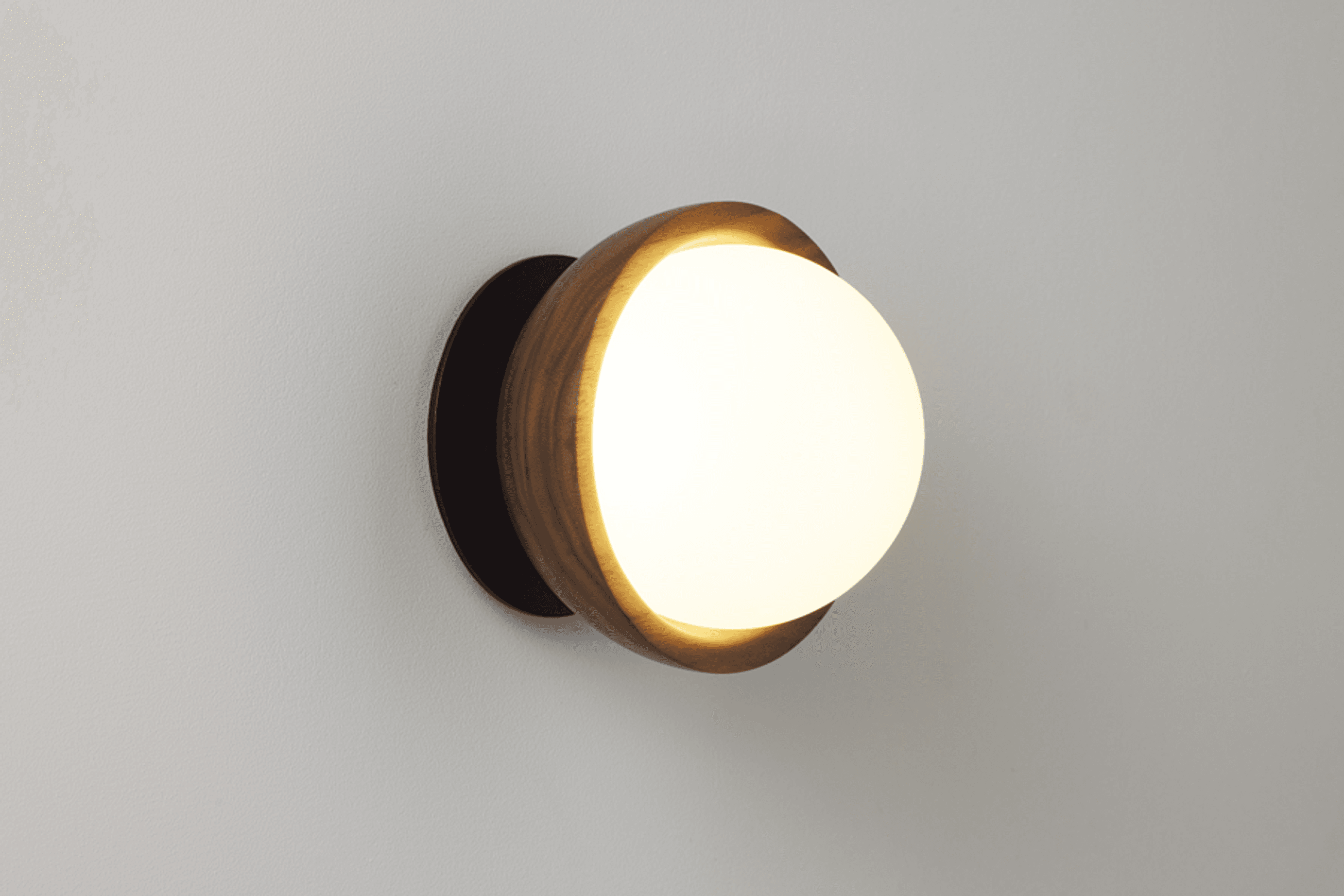 Button Sconce | Walnut