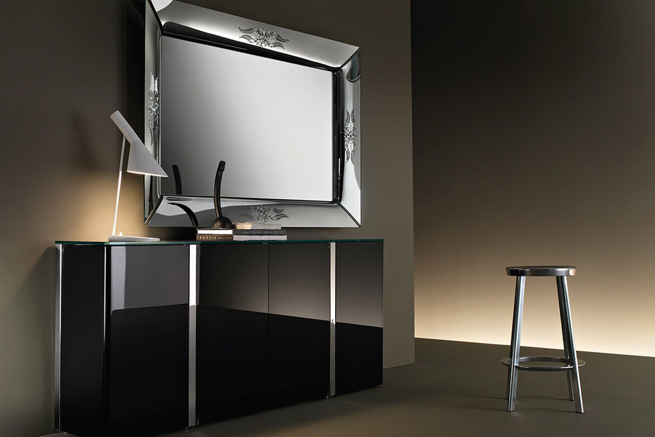 Caadre Mirror