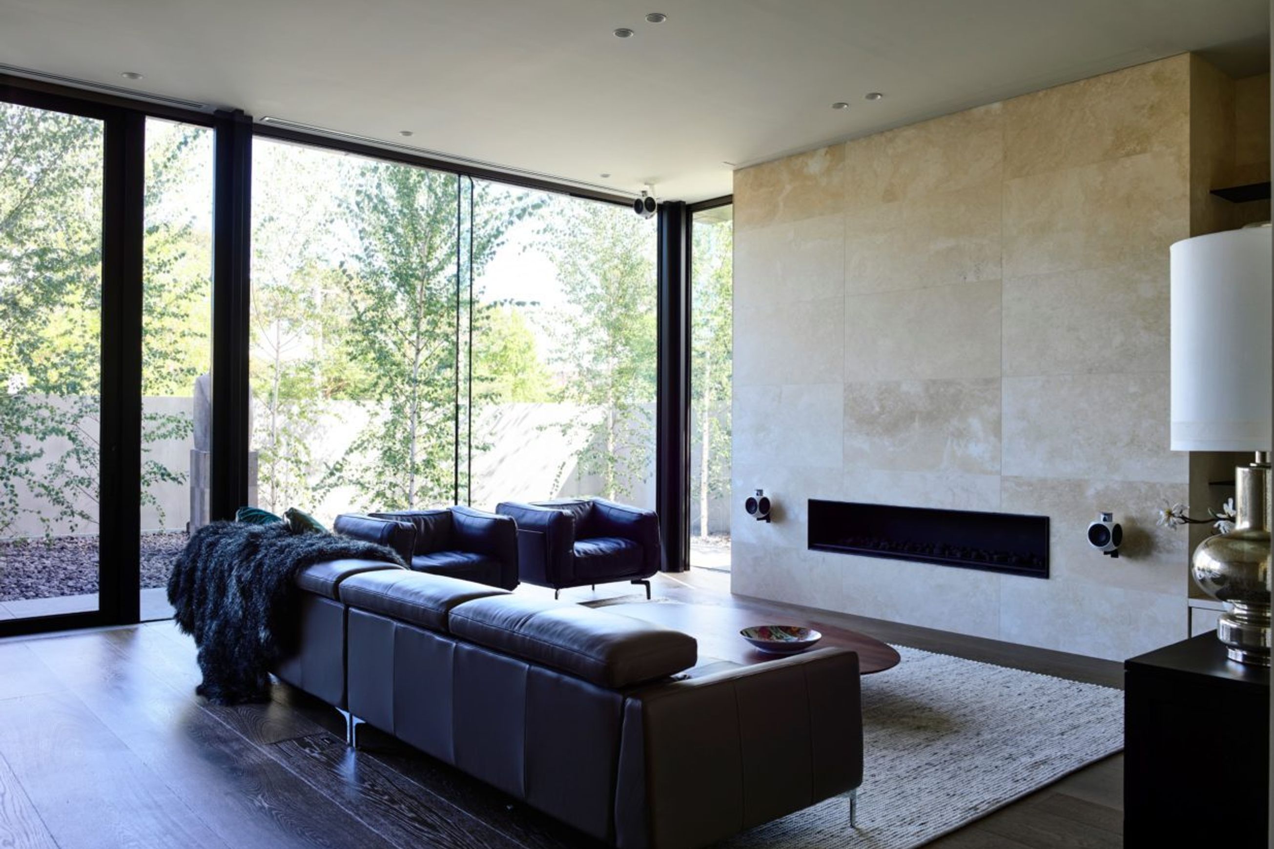 Tuscan Cross Cut Filled & Honed Travertine Tiles