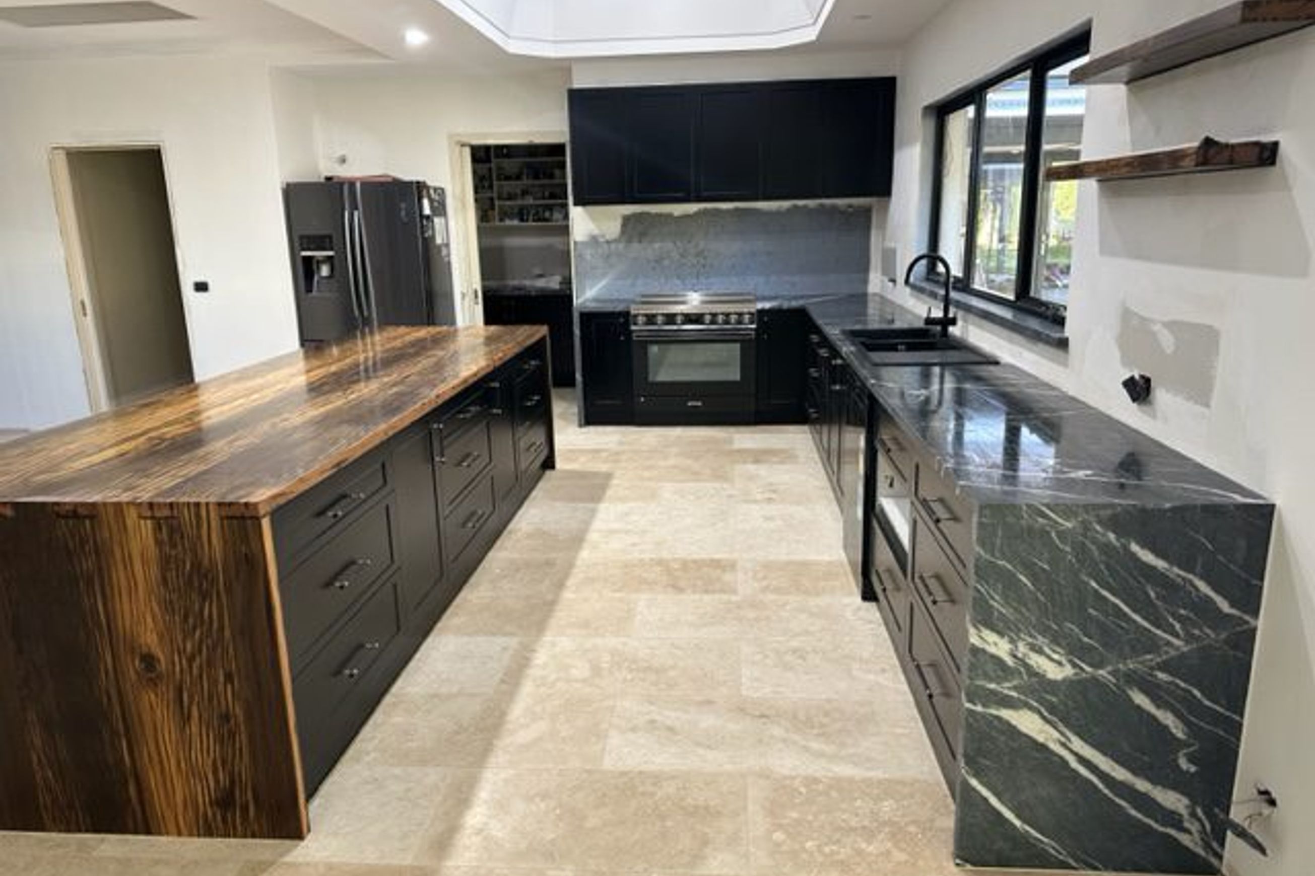 Tuscan Cross Cut Filled & Honed Travertine Tiles