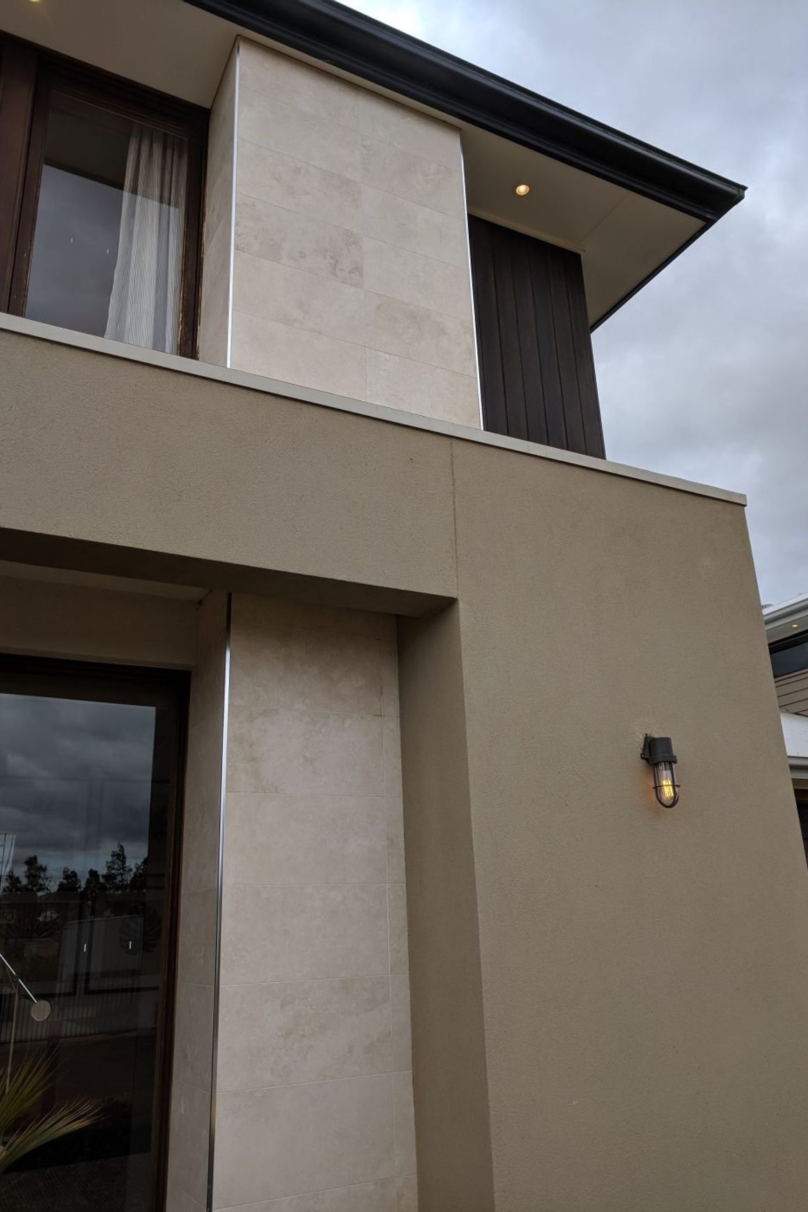 Tuscan Cross Cut Filled & Honed Travertine Tiles