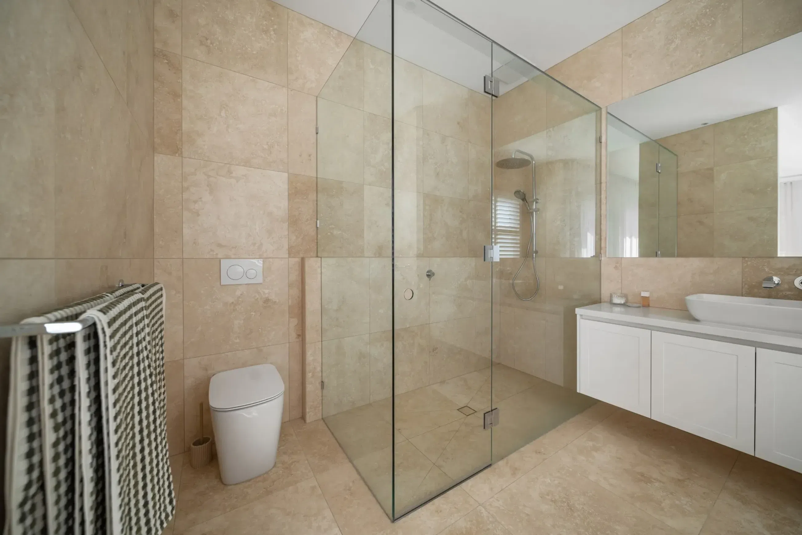 Tuscan Cross Cut Filled & Honed Travertine Tiles