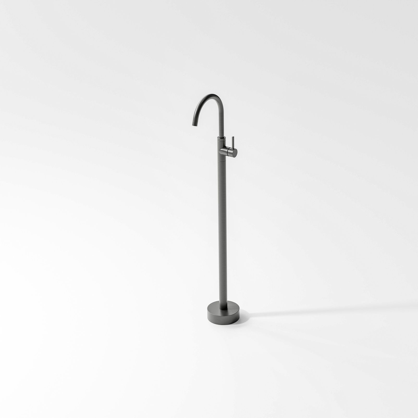 Versa Floorstanding Bath Filler with Mixer