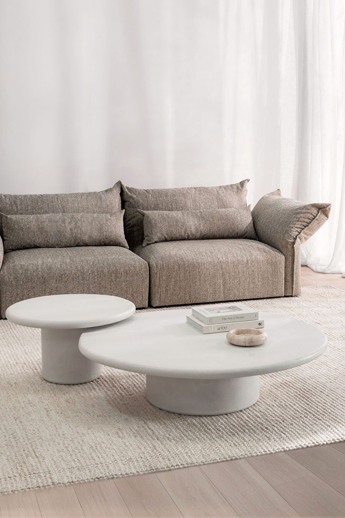 Comodo Sofa | Cedar