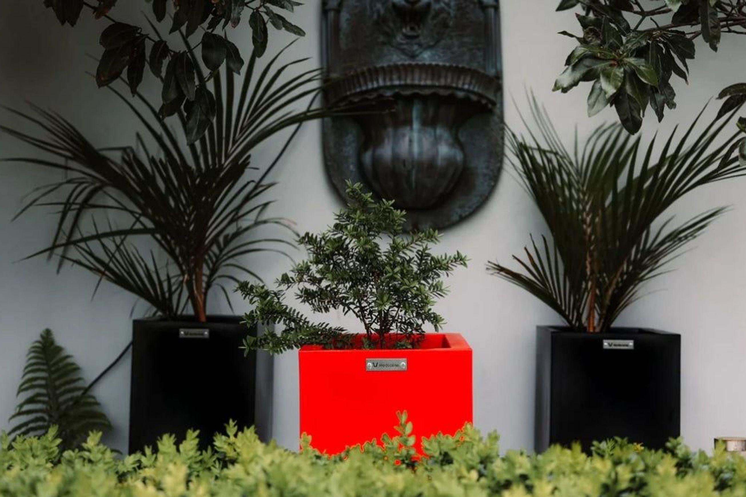 Cubik Slim 300 Planter