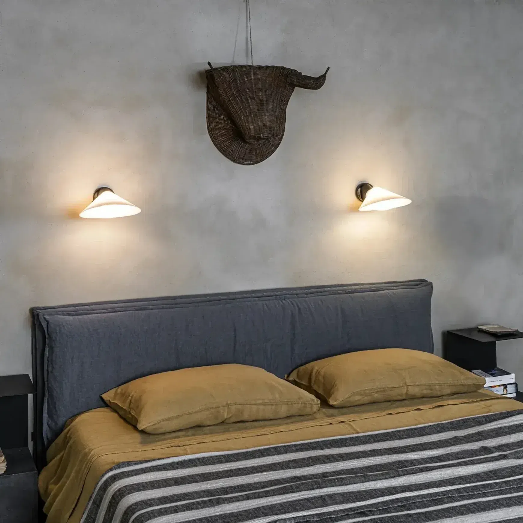 Plume Wall Light