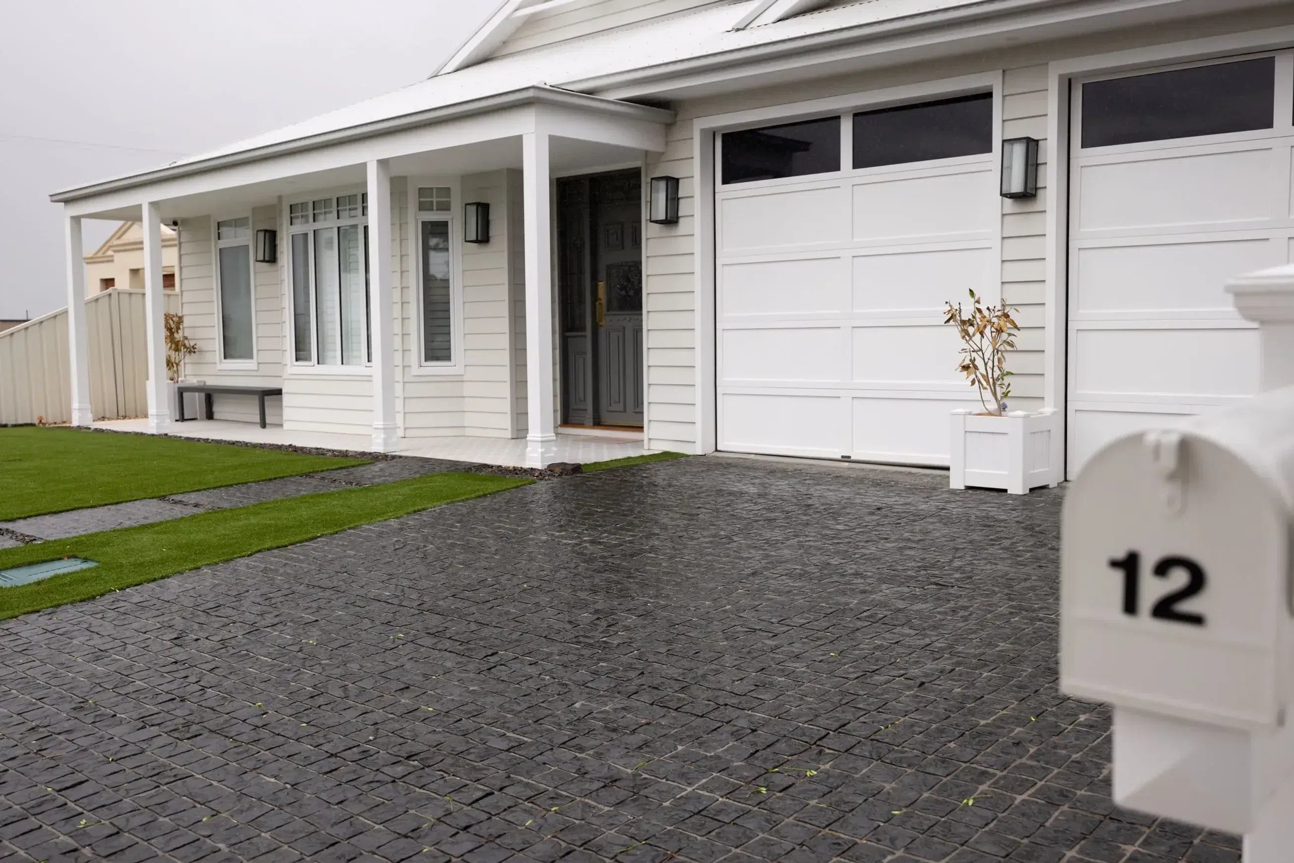 Bordeaux Bluestone Cobblestones