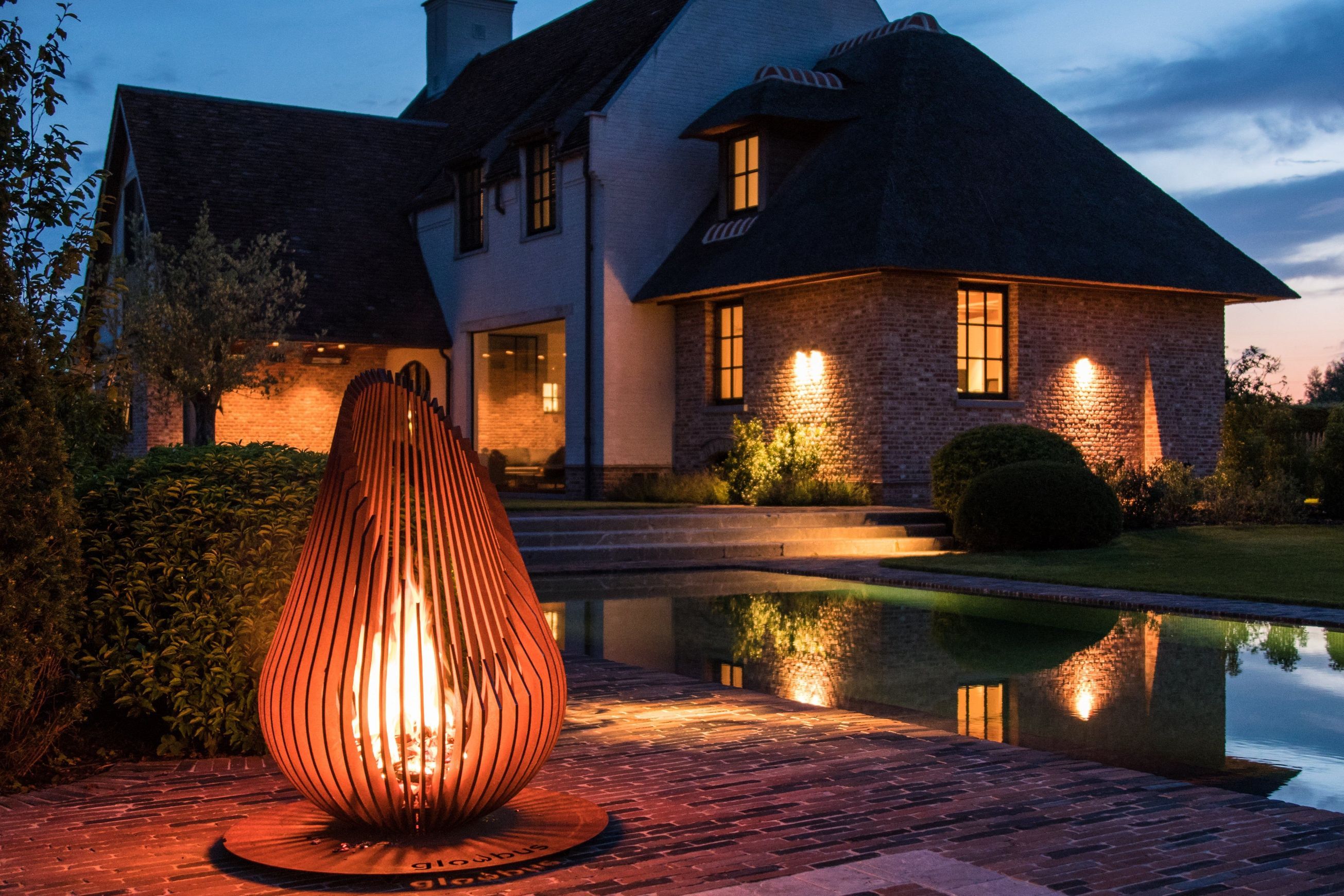 Dewdrop Outdoor Fire Sculpture