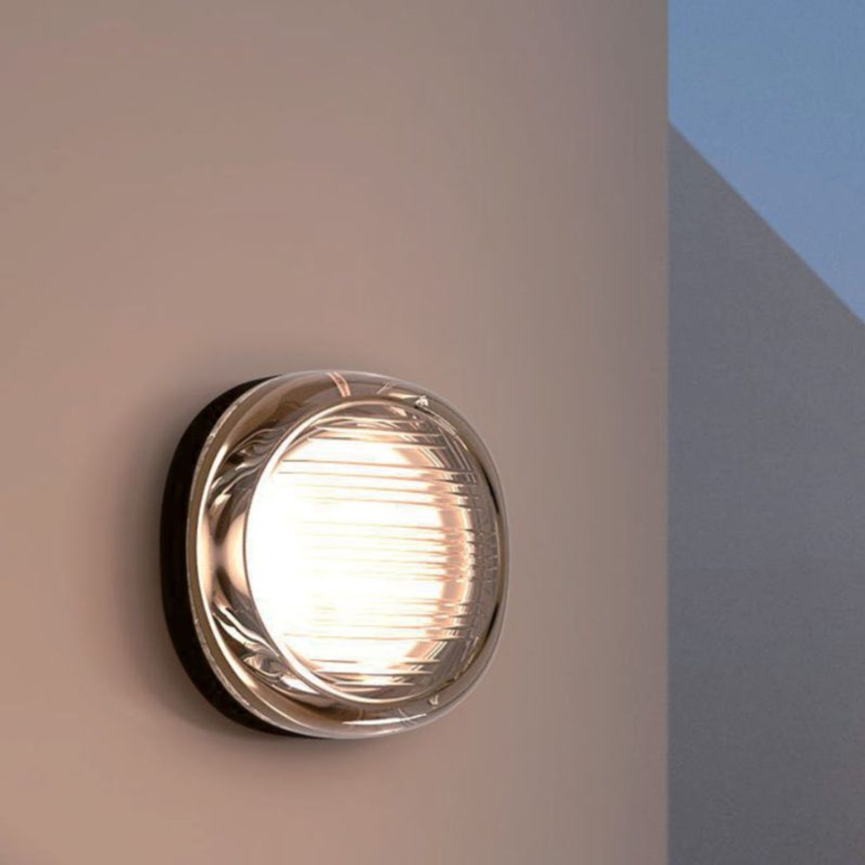 Ilios IP65 Wall Light