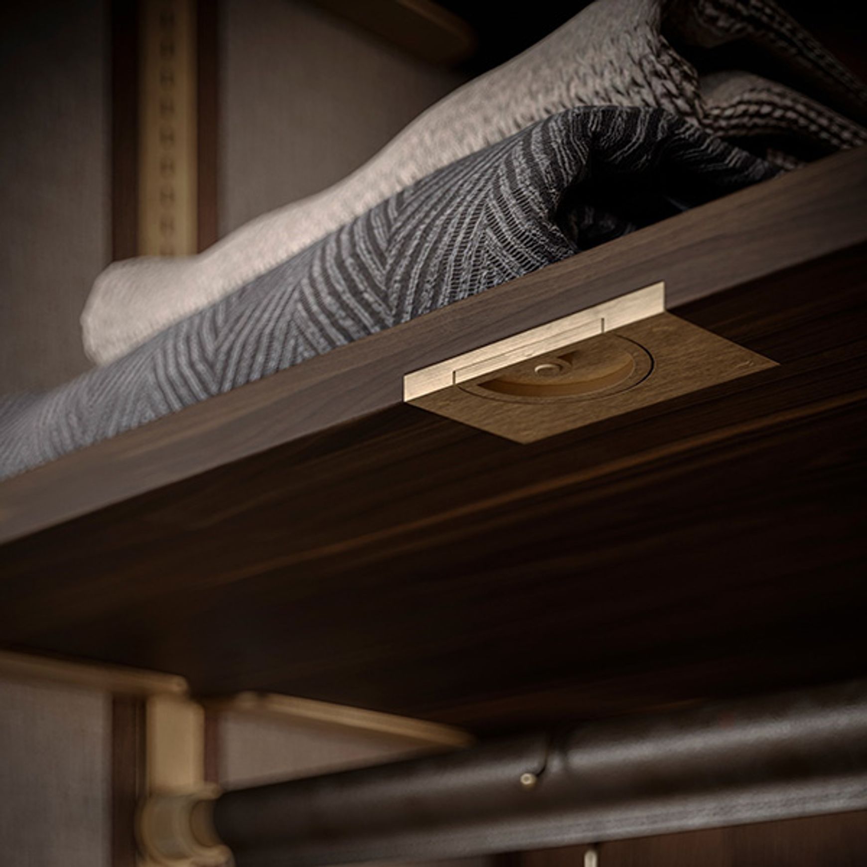 Joseph Giles - Sincro Recessed Hanger Hook