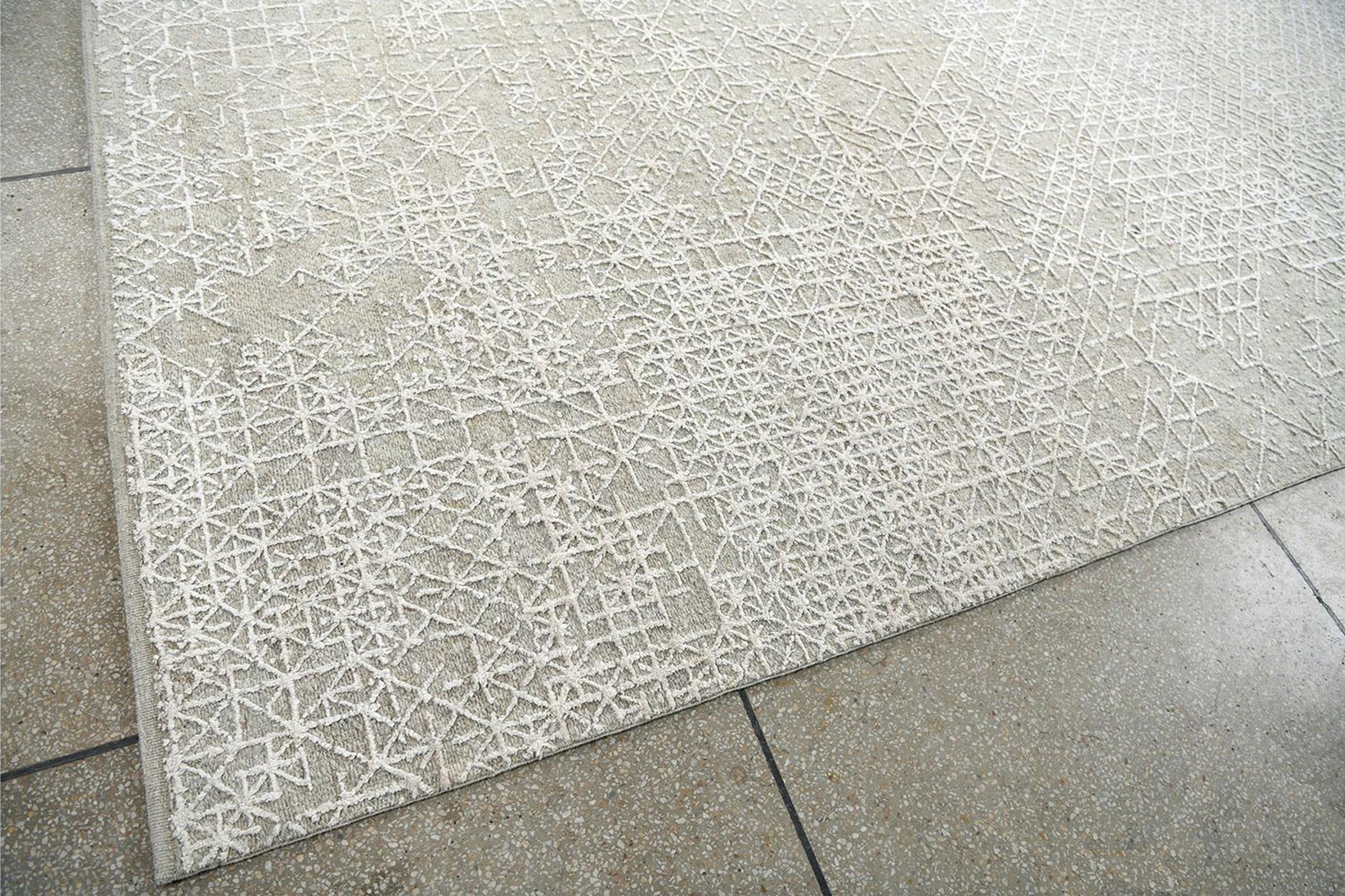Caleido Concept No.1 | Frost White