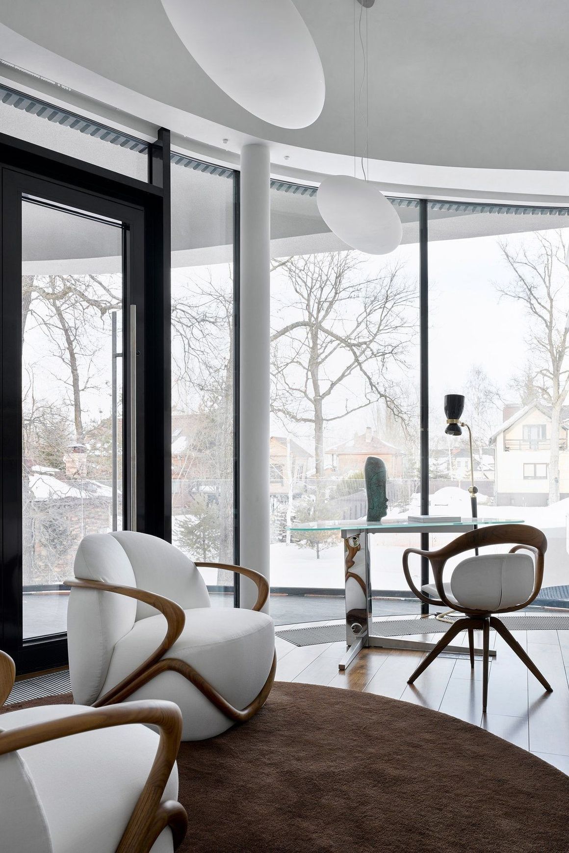 Hug Armchair by Rosella Pugliatti