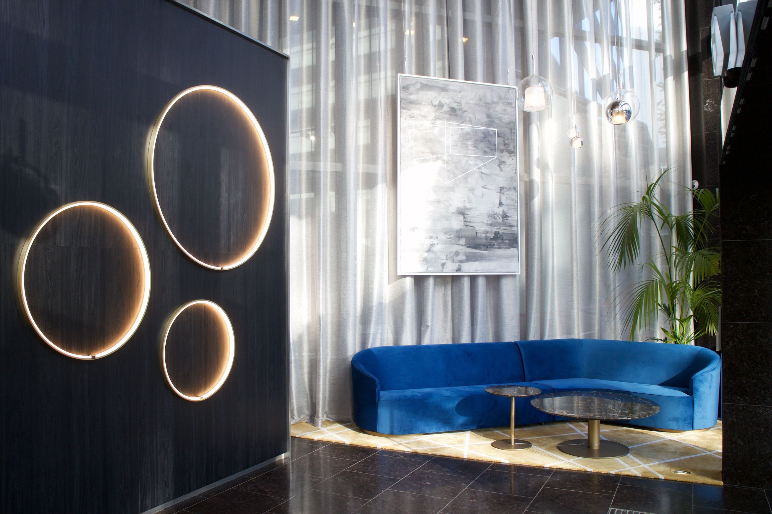 Hula-Hoop Lighting