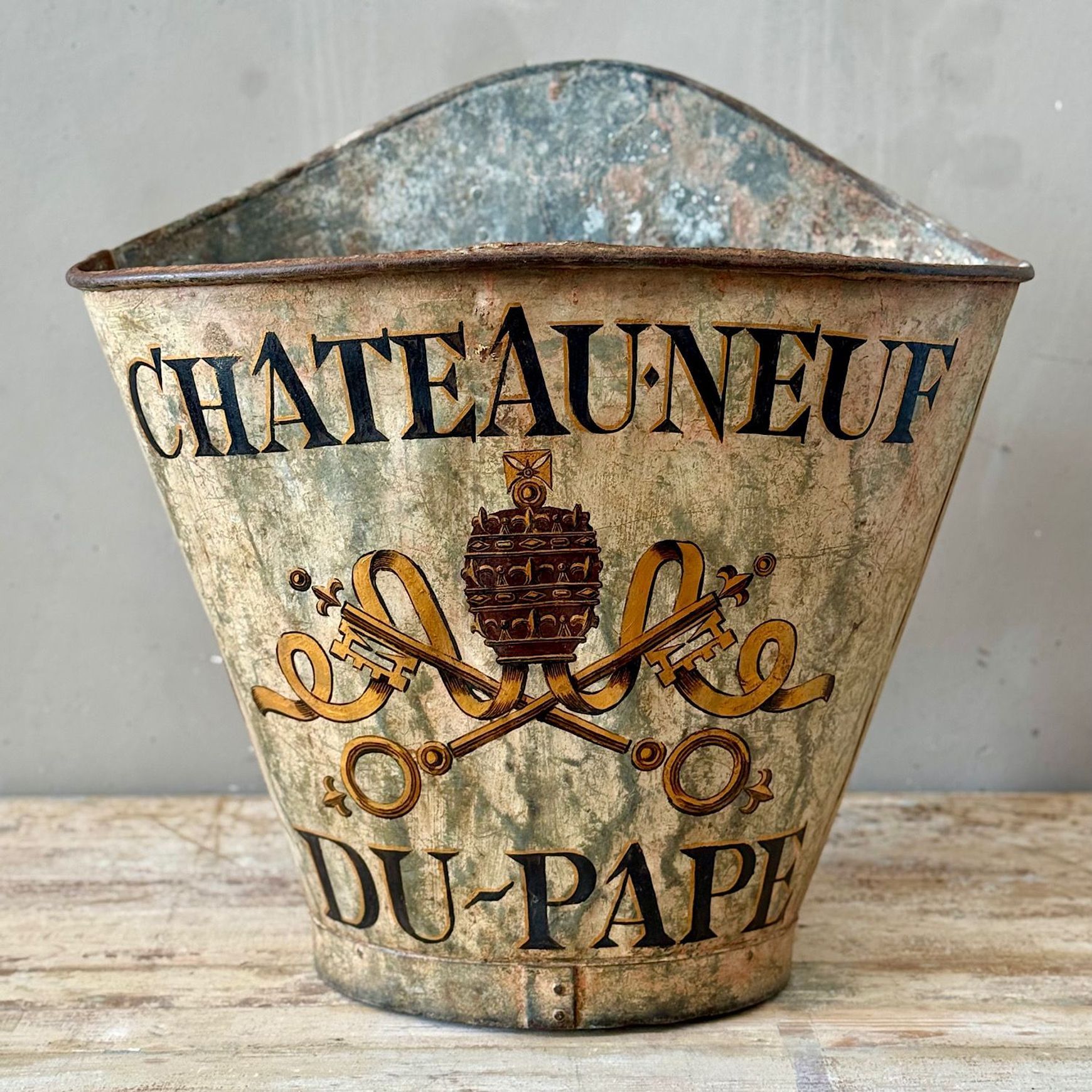 Chateauneuf Wine Harvesting Hod