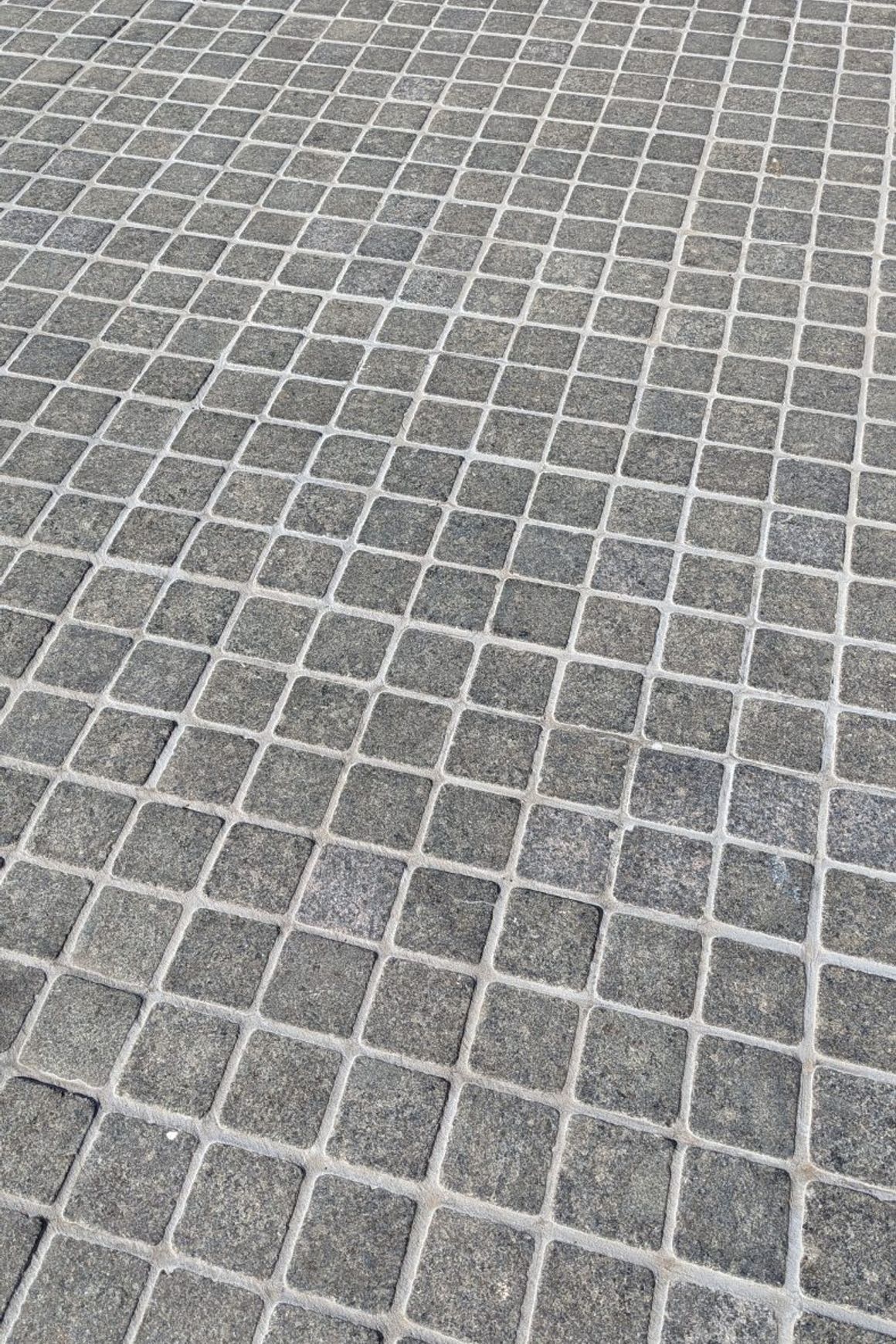 Impala Black Tumbled Granite Cobblestones