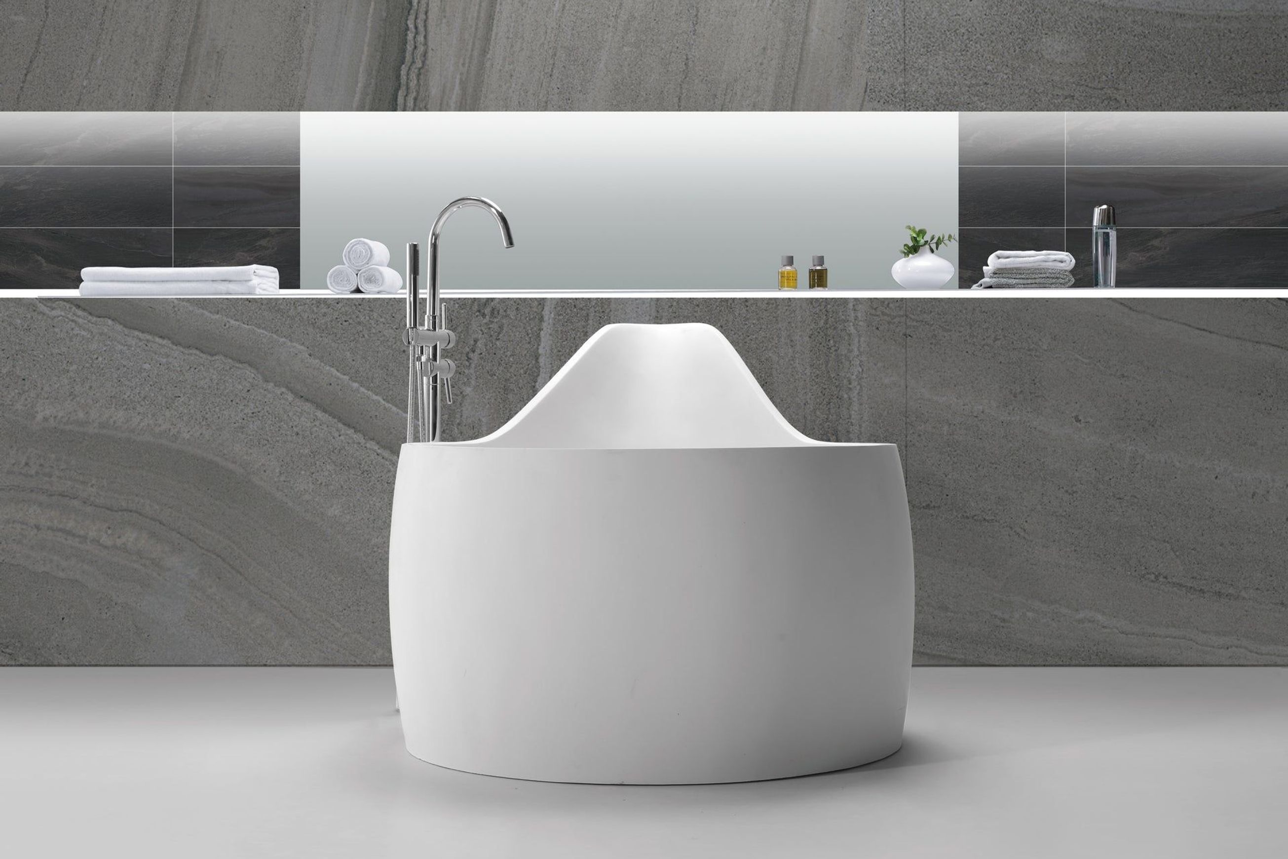 Hugi Japanese Inspired Soak Tub - 1300mm - B070