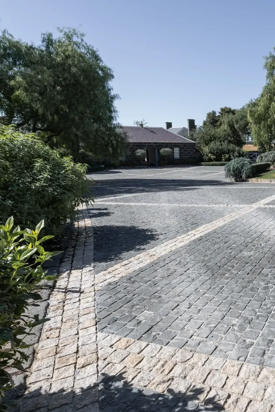 Bordeaux Bluestone Cobblestones