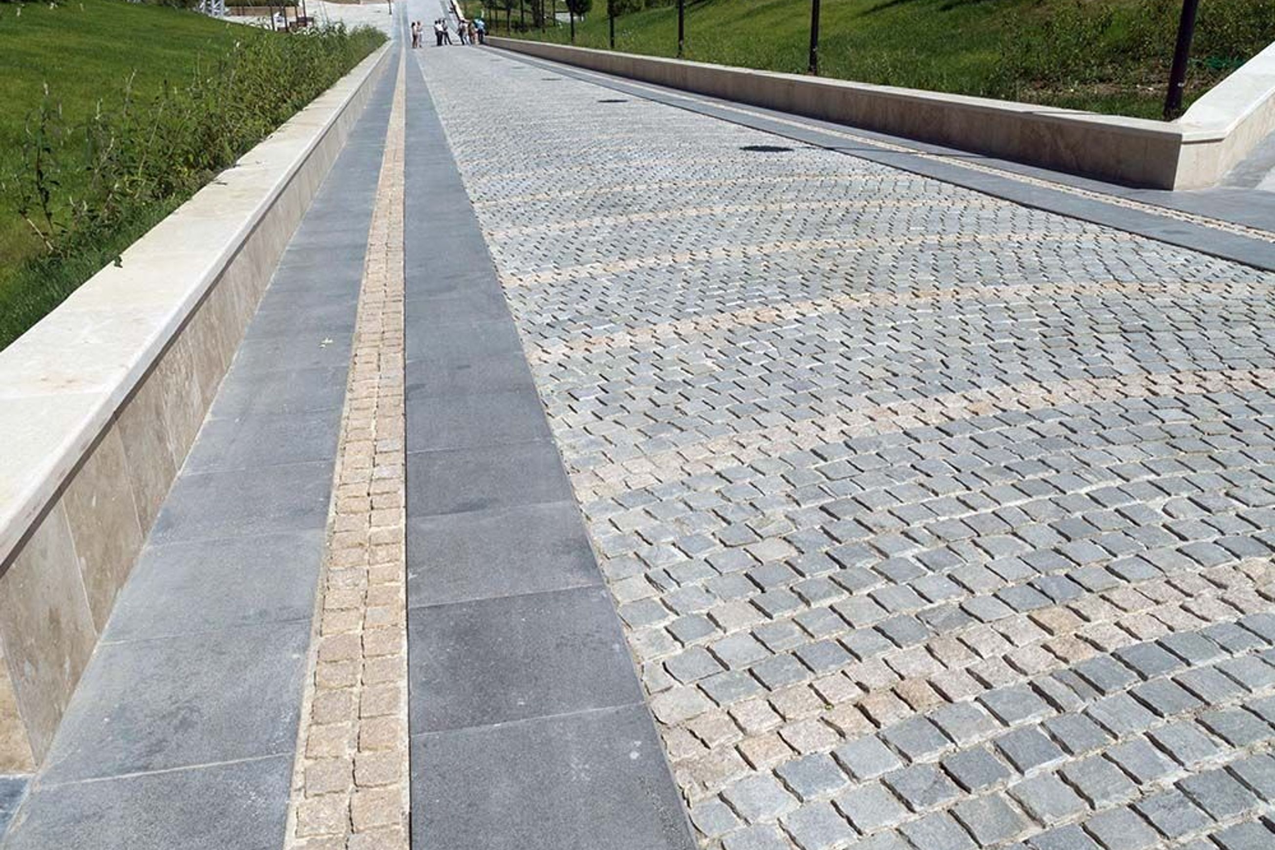 Loden Quartzite Cobblestones