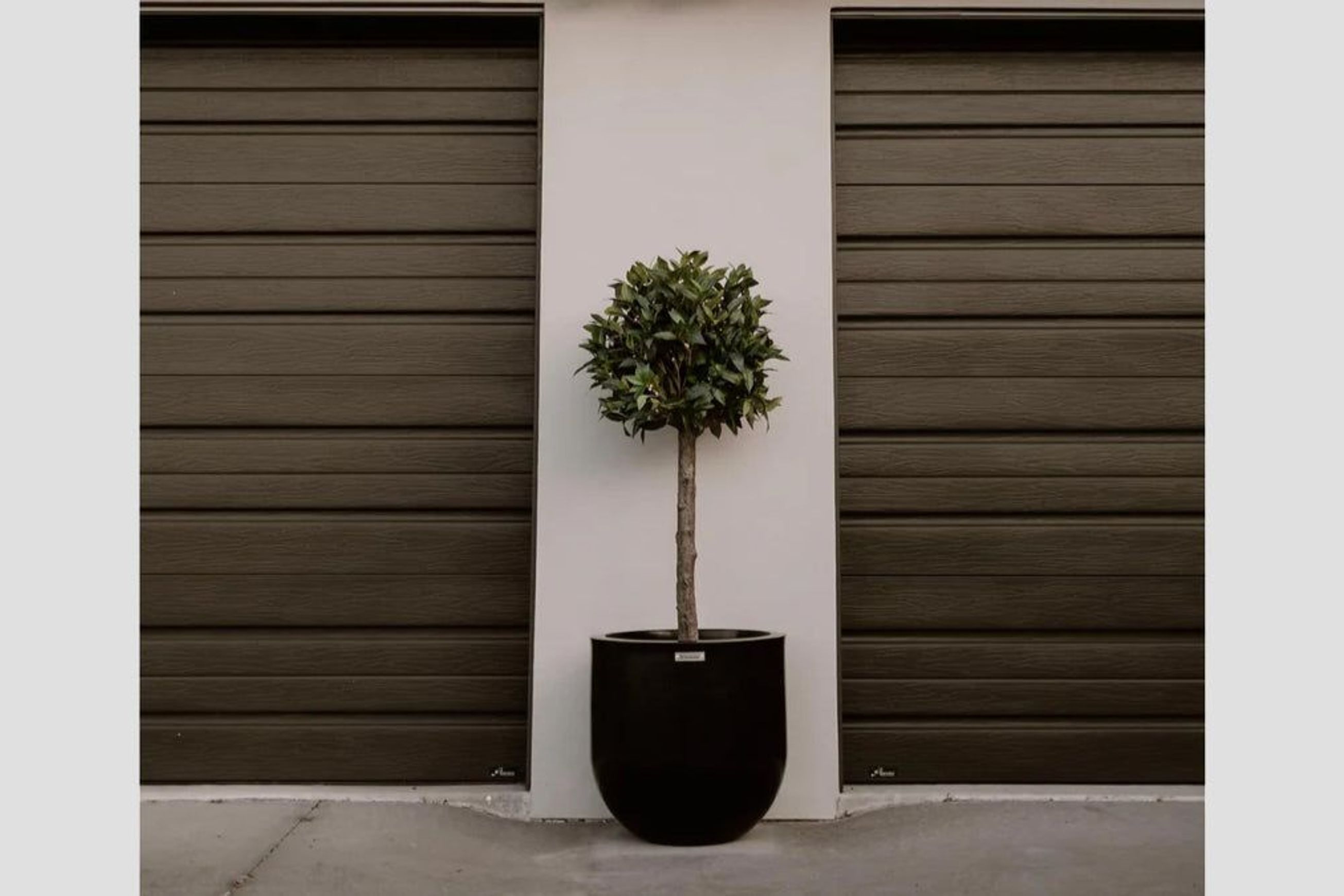 Lisbon 500 Planter