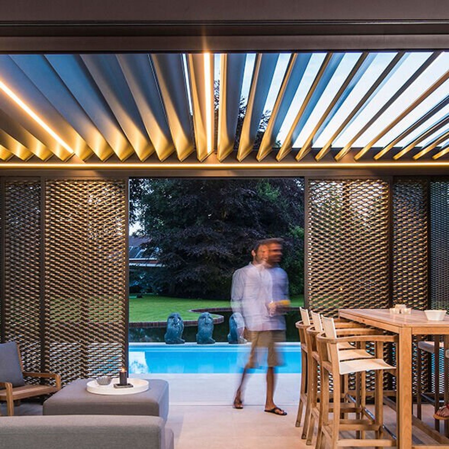 Algarve Louvred Roof