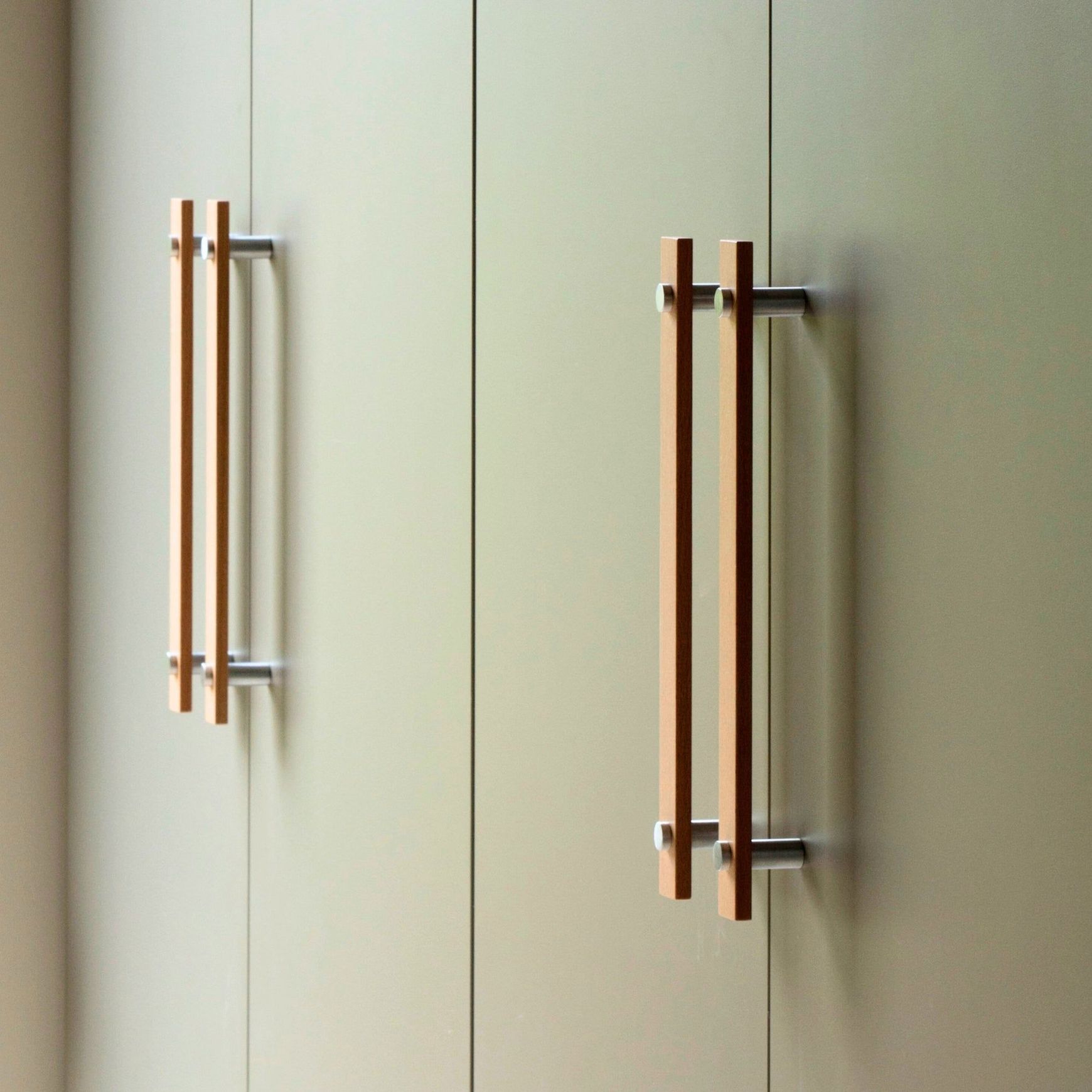 Lenah Cabinet Handle - Face Cap