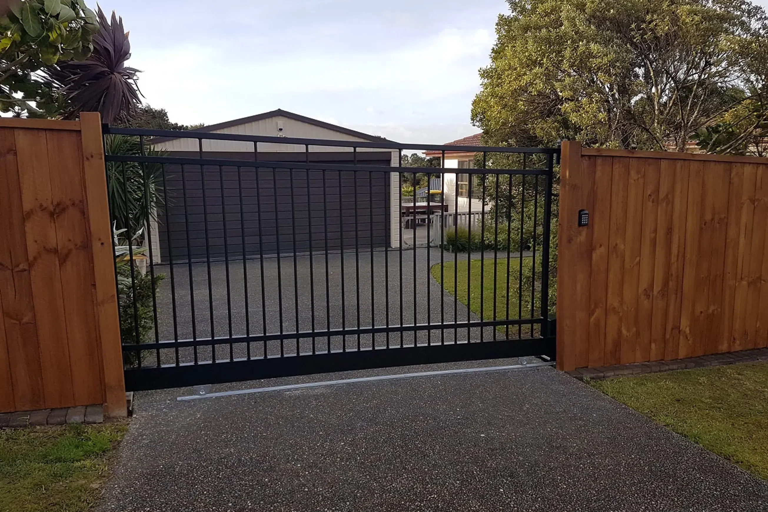 Manor - School Fence