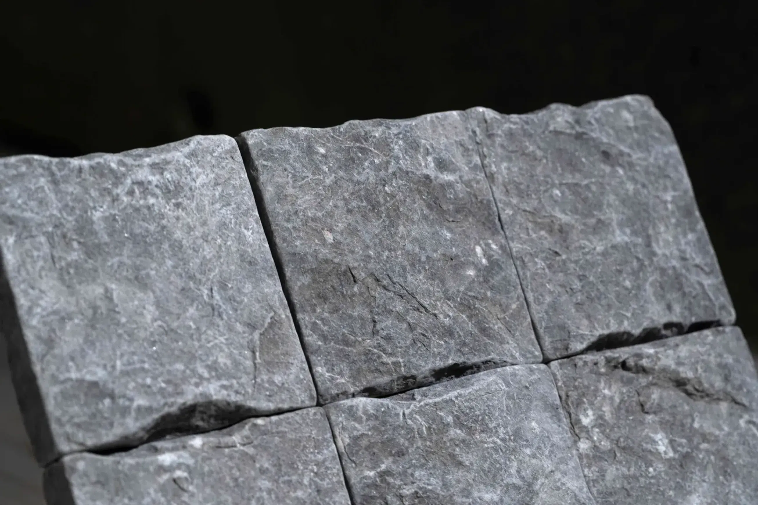 Pietra Nautica Split Limestone Cobblestones