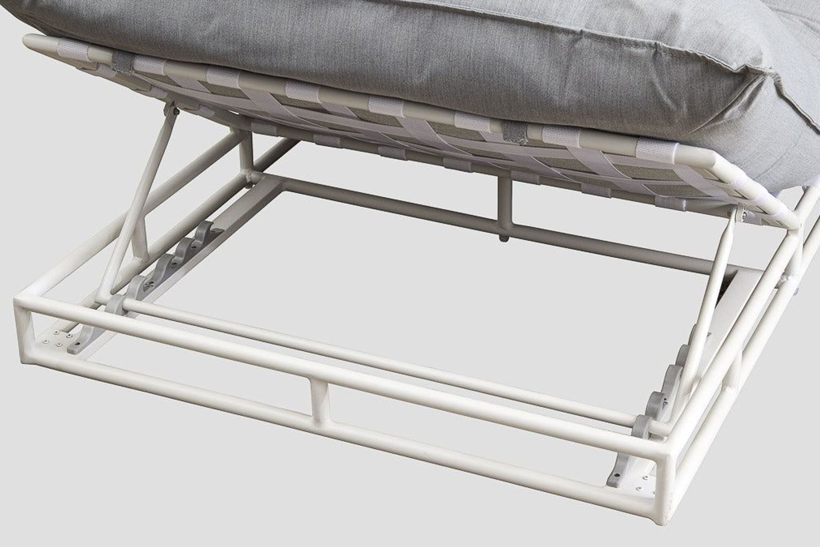 Papamoa Daybed - Lead Chine