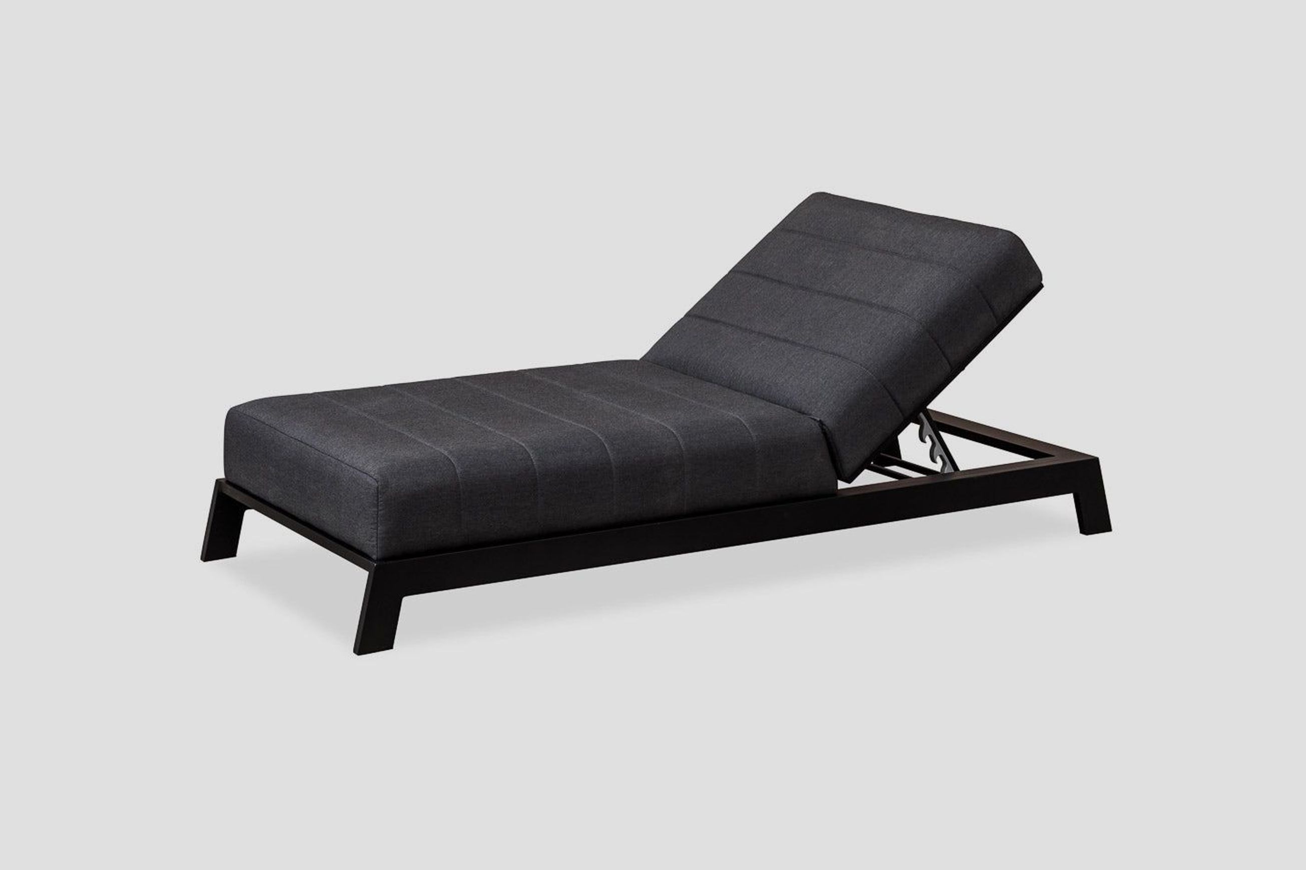 Piha Lounger - Black