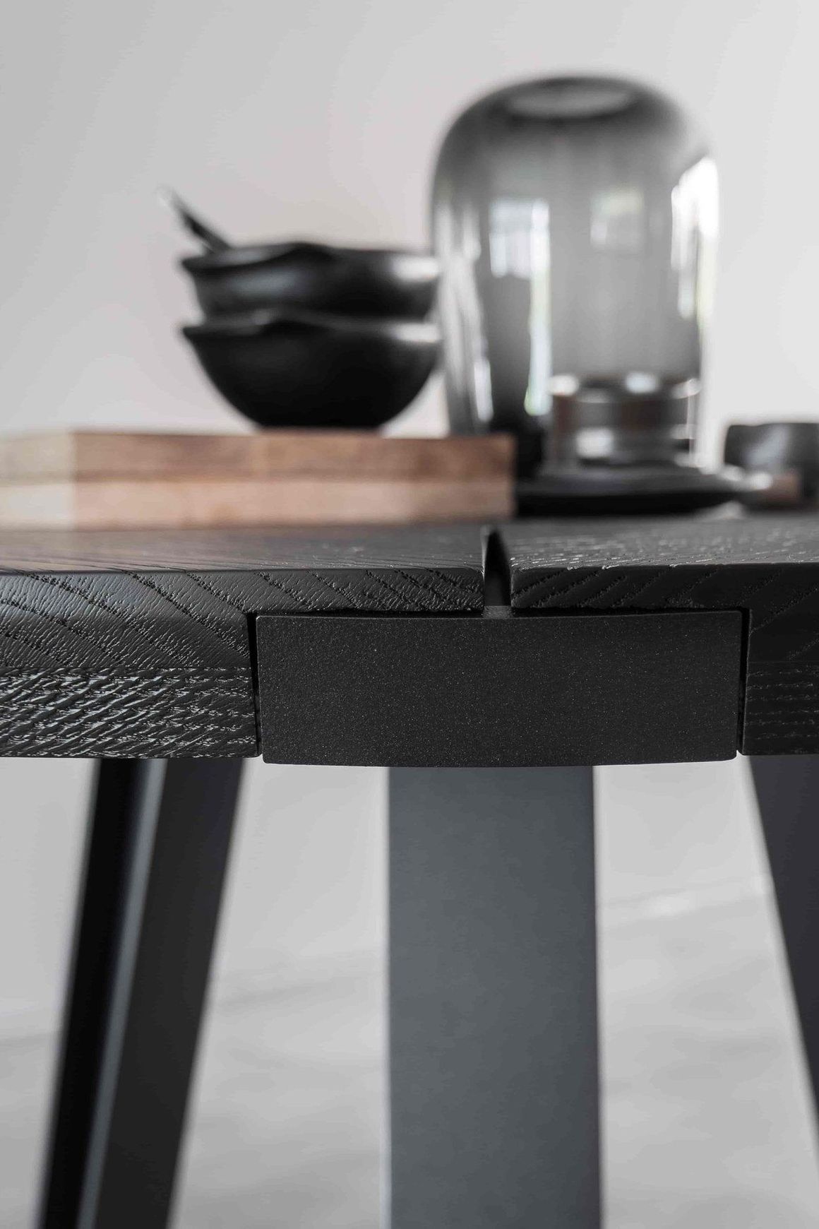 Side to Side Table Round