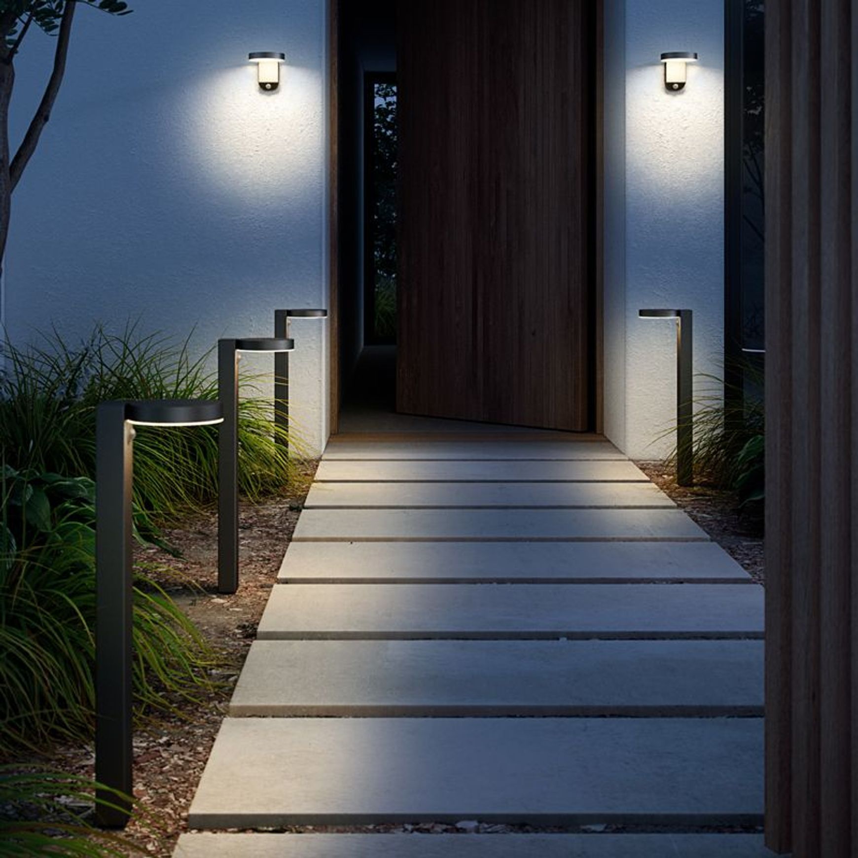 Rica Round Solar Wall Light