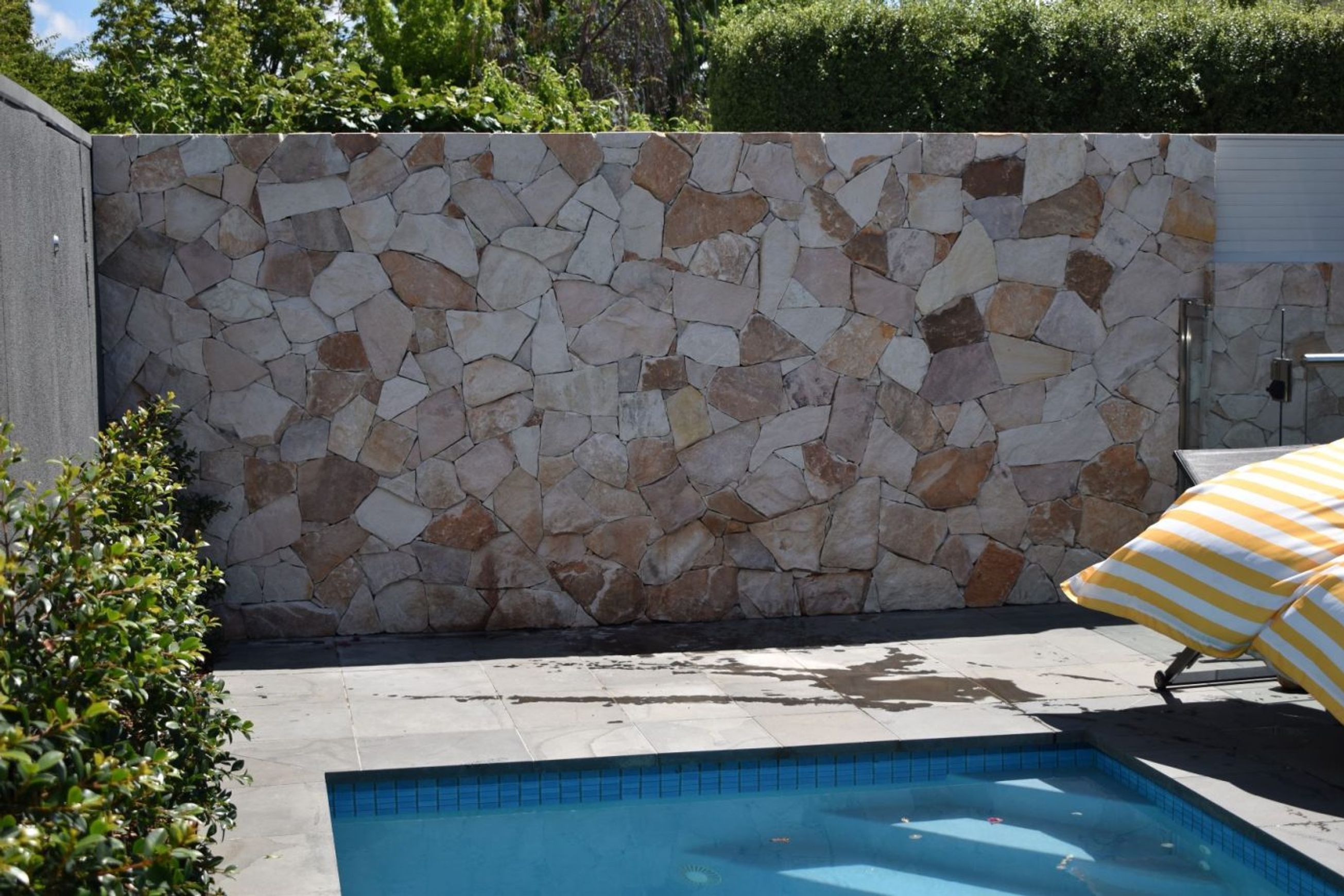 Santa Cruz Stone Wall Cladding