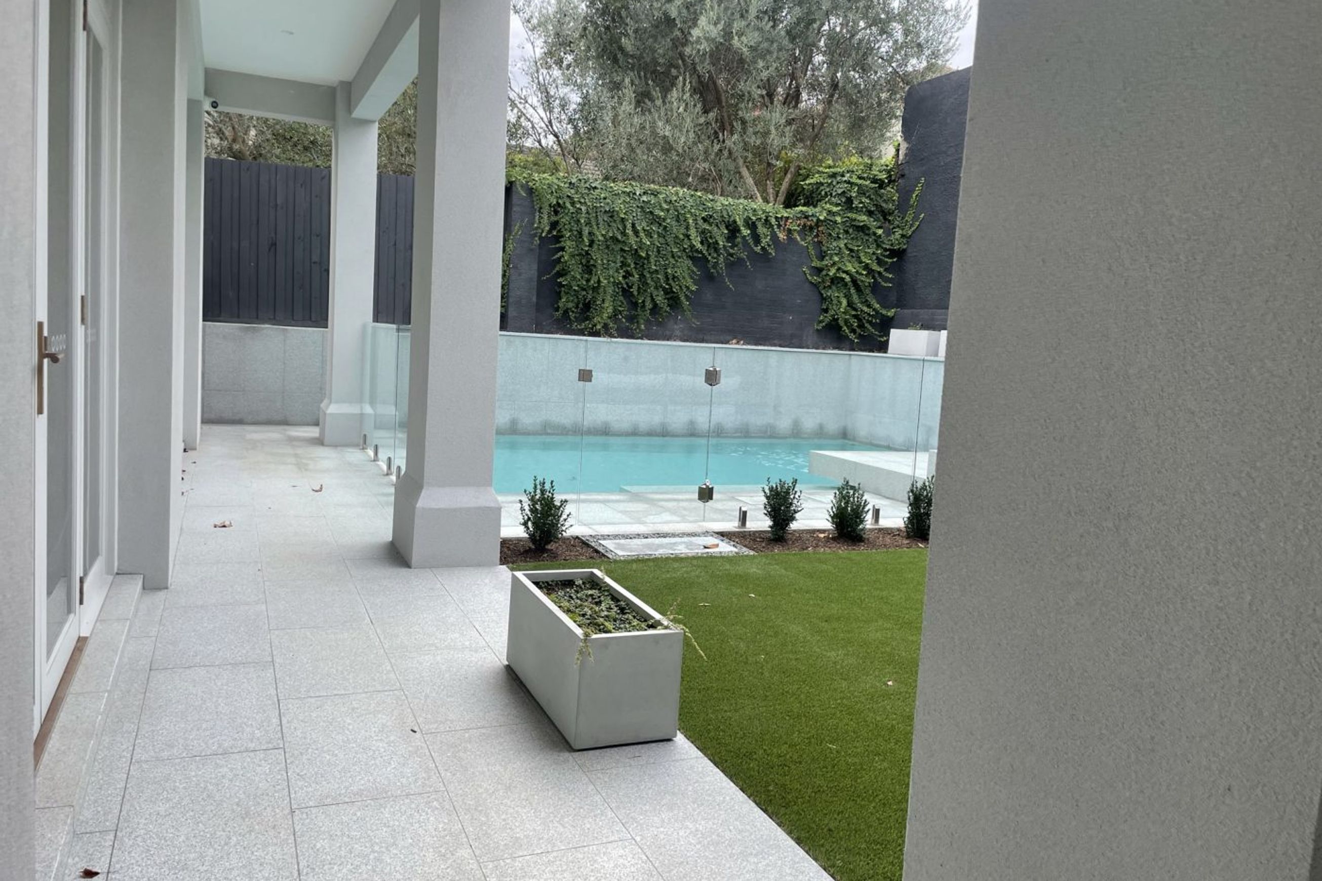 Silver Grey Granite Tiles